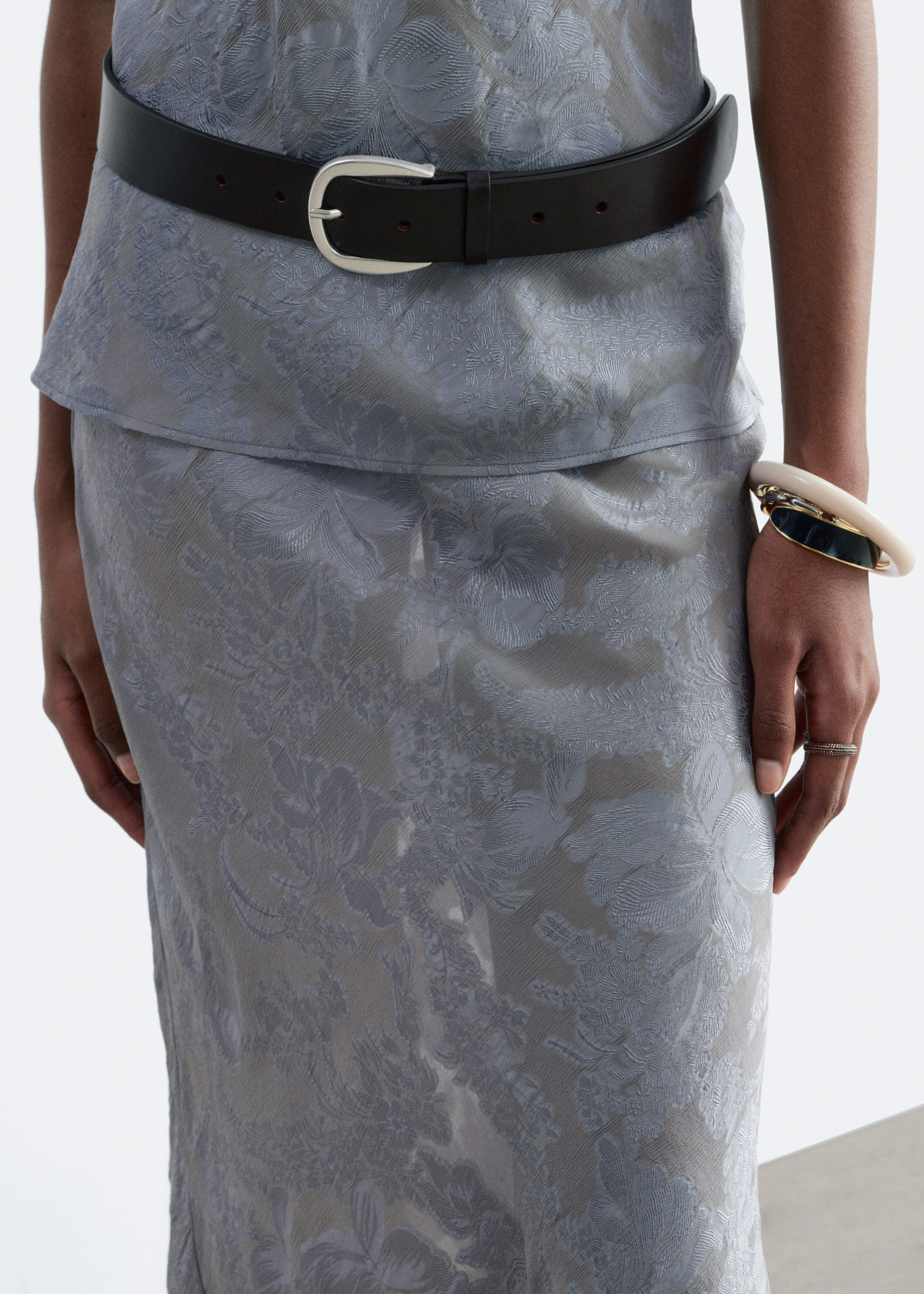 & Other Stories VISCOSE-SILK FJACQUARD MIDI SKIRT