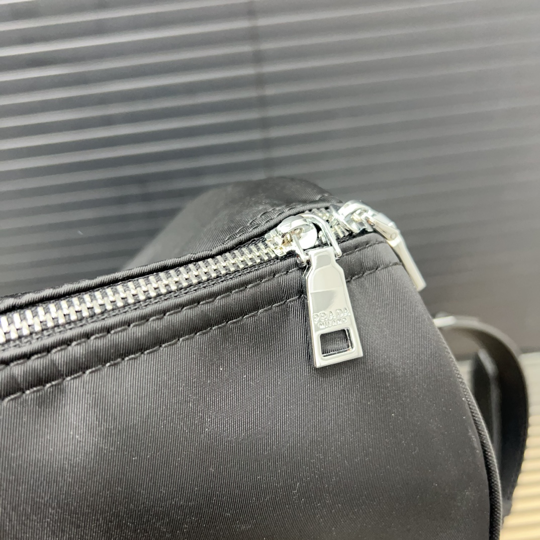 Pra new arrival travel bag size:50* 28 cm - Top Club