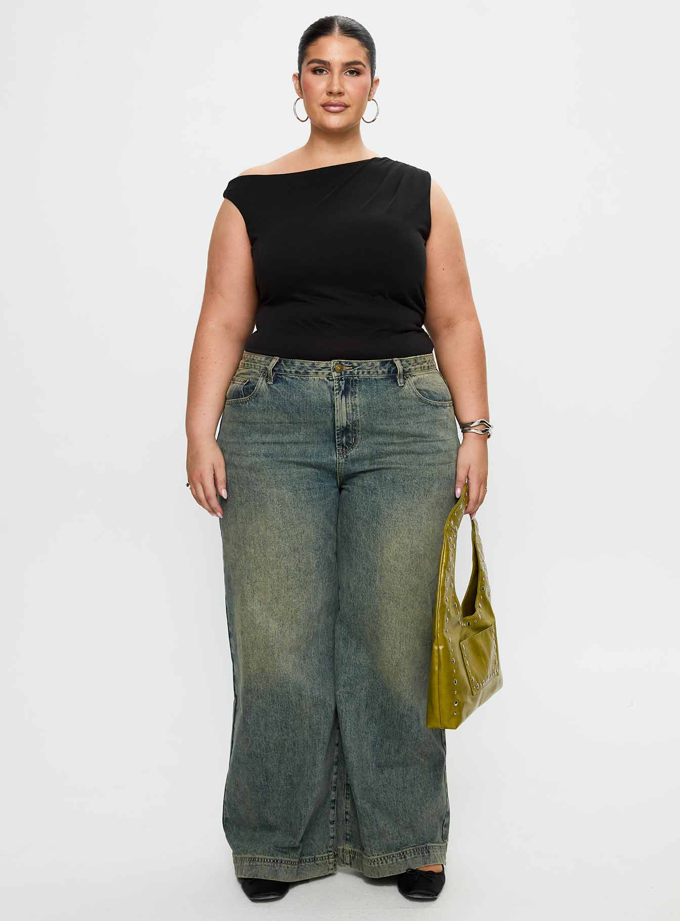 Miyako Bodysuit Black Curve