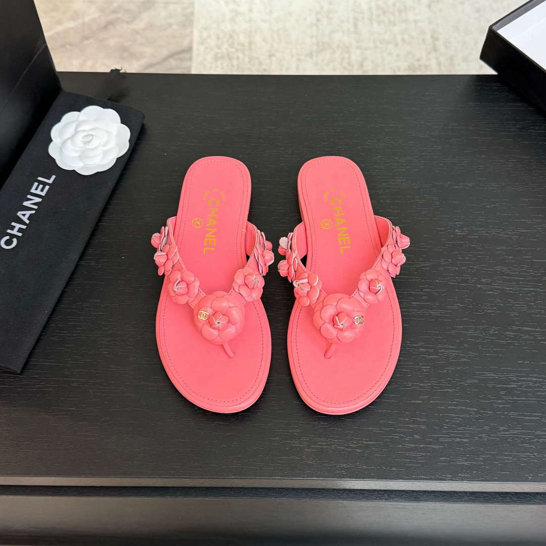 Chanel Women's Camellia Flip Flop Sandals Lambskin C92582 - Sneaker Replica Workshop