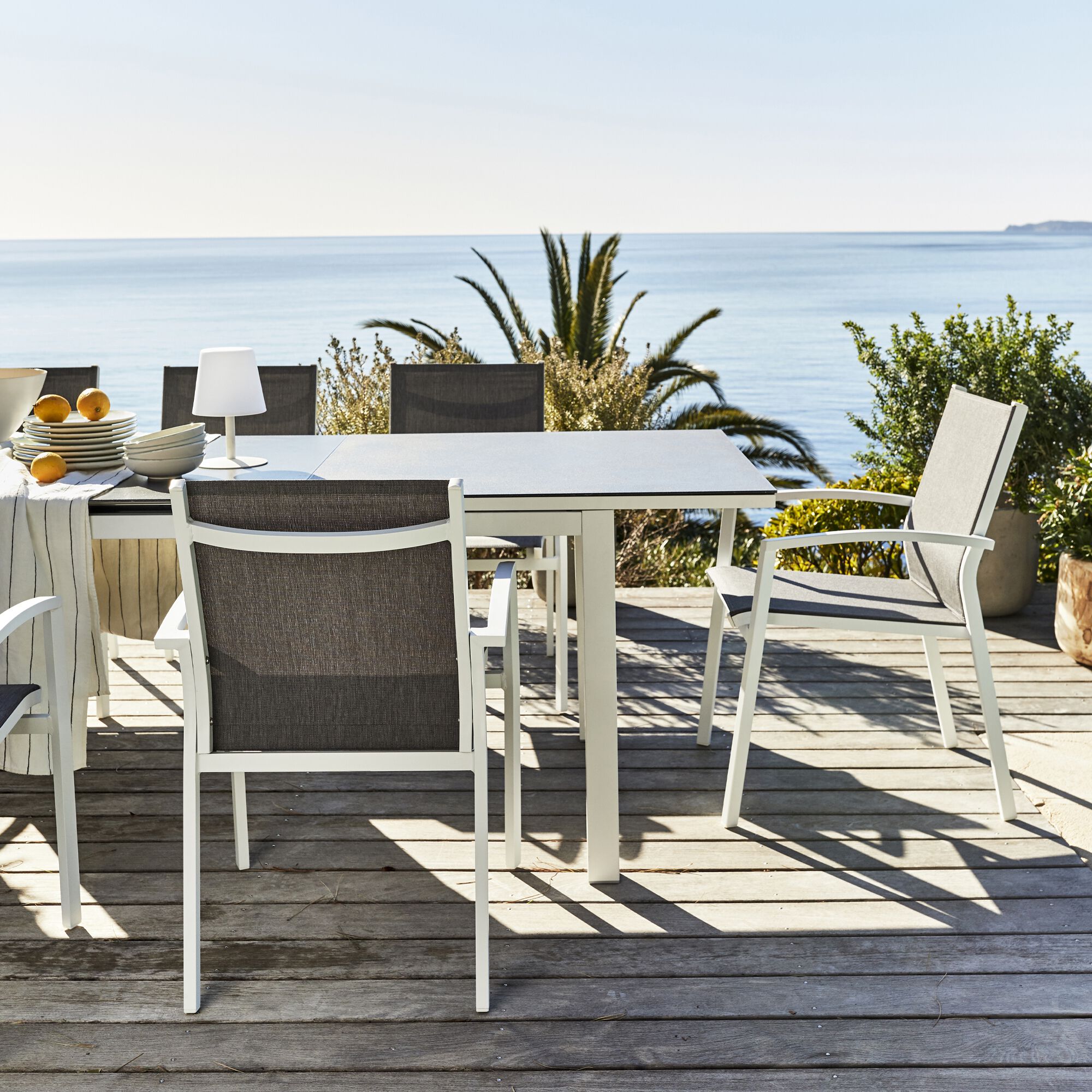 LANCIANO - Chaise de jardin avec accoudoirs en aluminium - gris