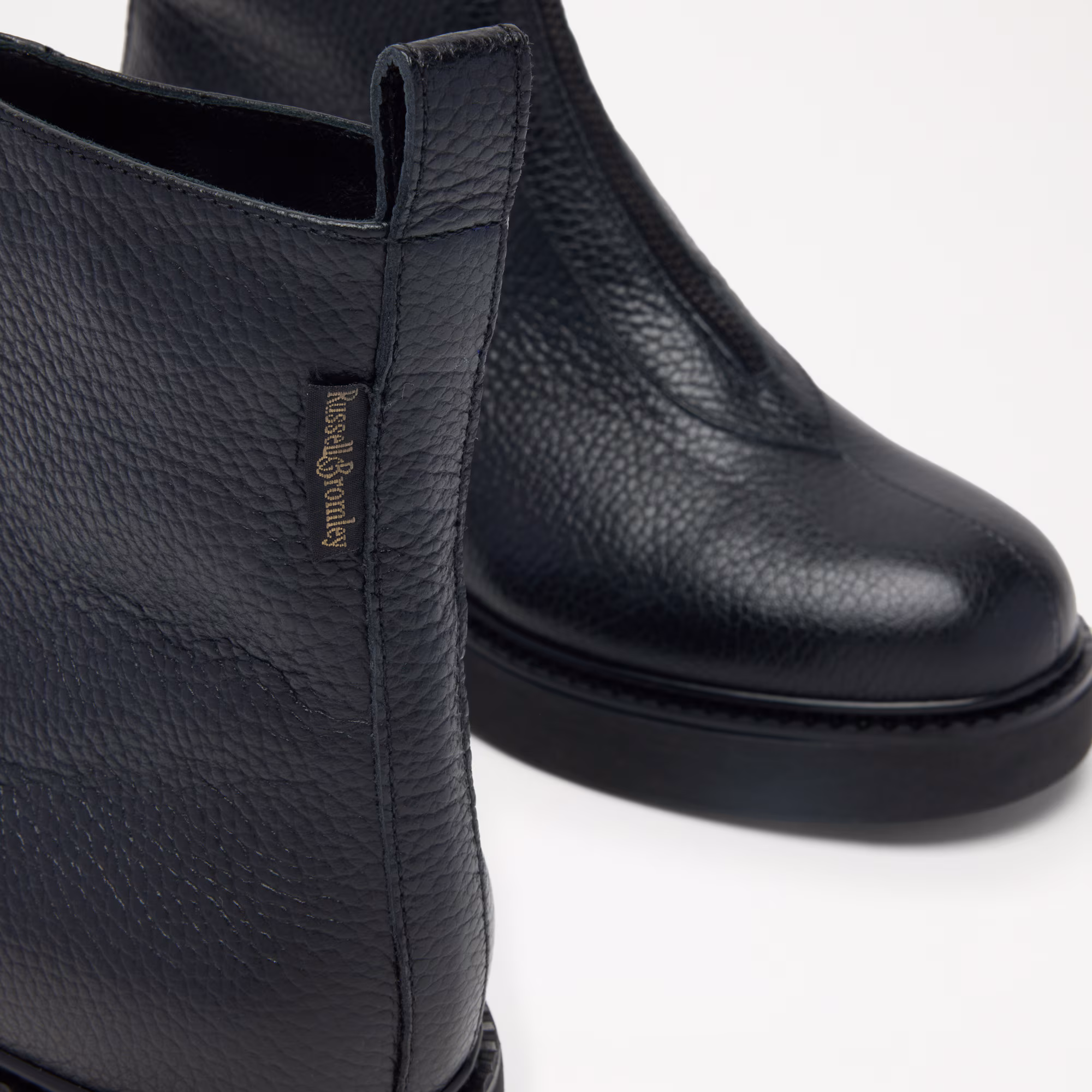 ThamesZip Front Ankle Boot