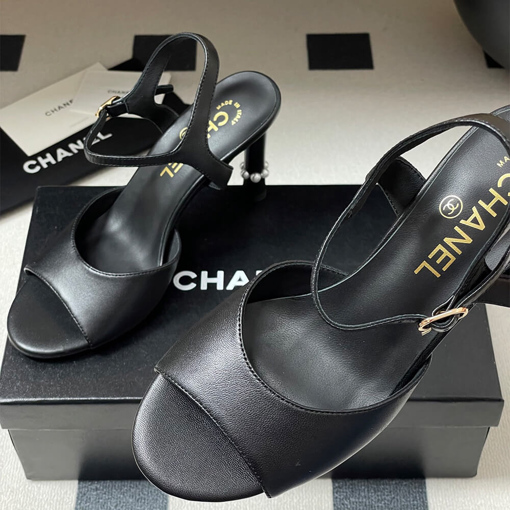 CHANEL Sandals - Top Club