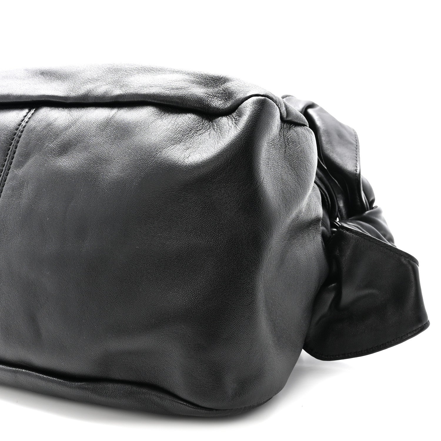 Nappa Medusa Chain Shoulder Bag Black - Top Club