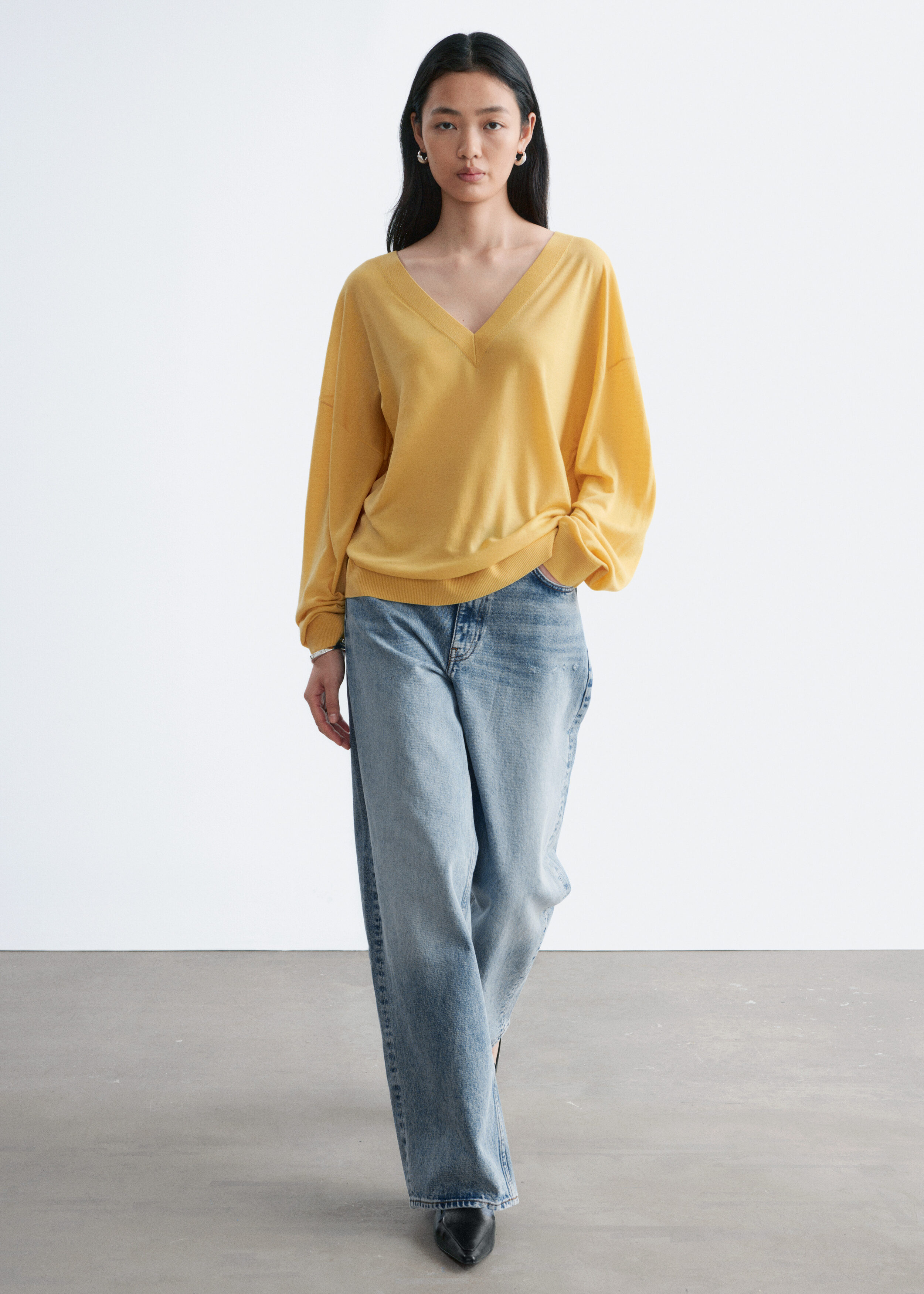 & Other Stories OVERSIZED MERINO WOOL JUMPER