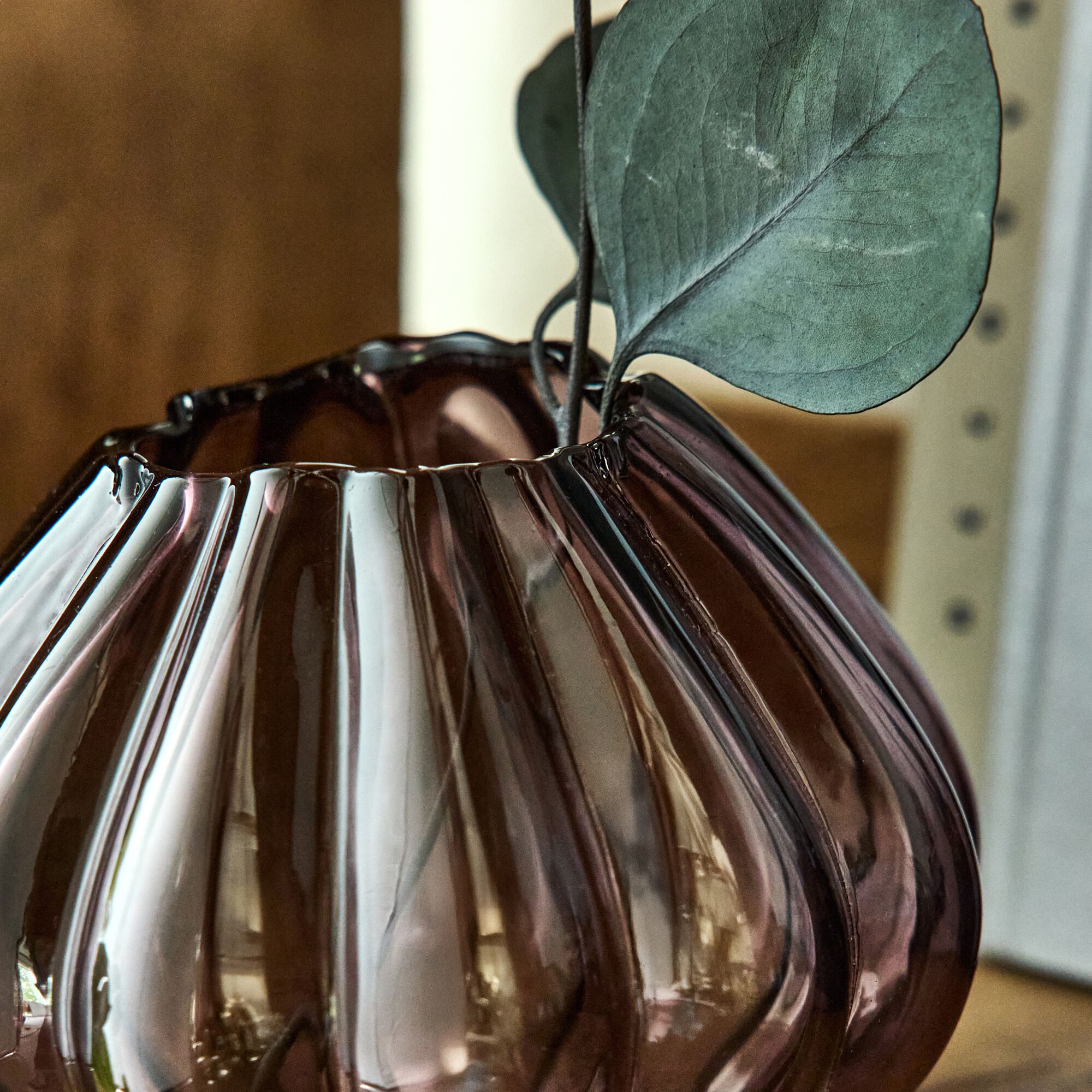 CATENAY - Petit vase en verre h12,3cm - violet