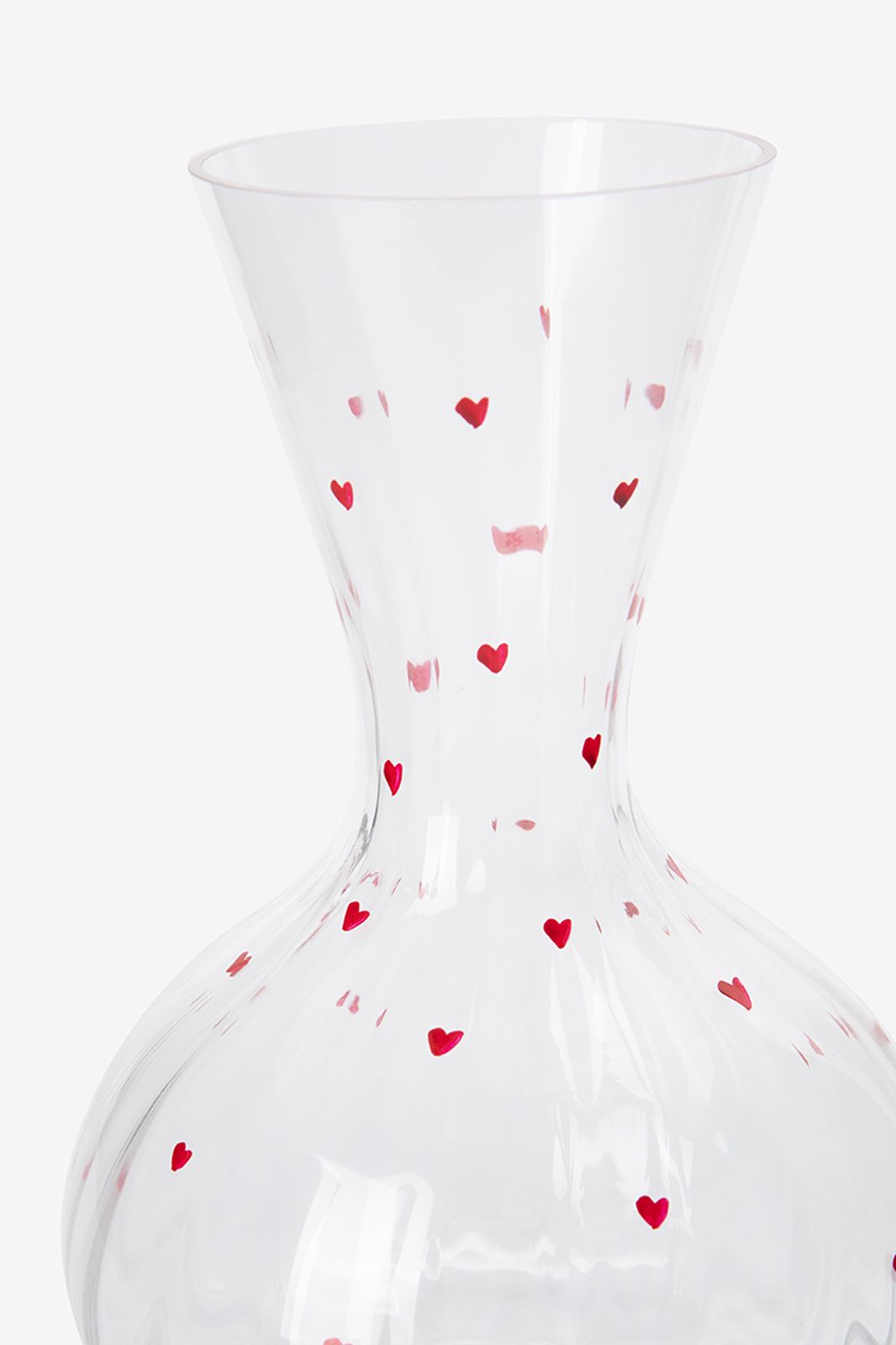 Glazen karaf met hartjes