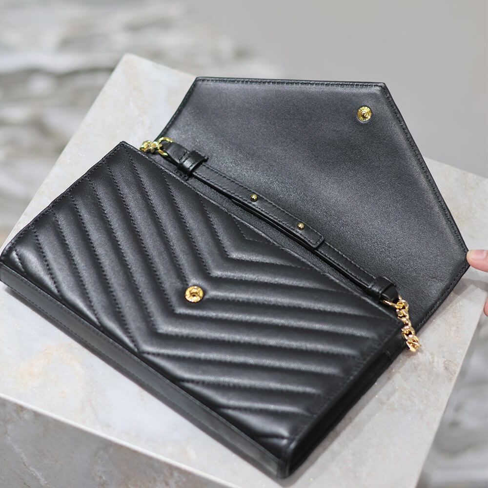 YSL cassandre chain wallet in lambskin - Top Club
