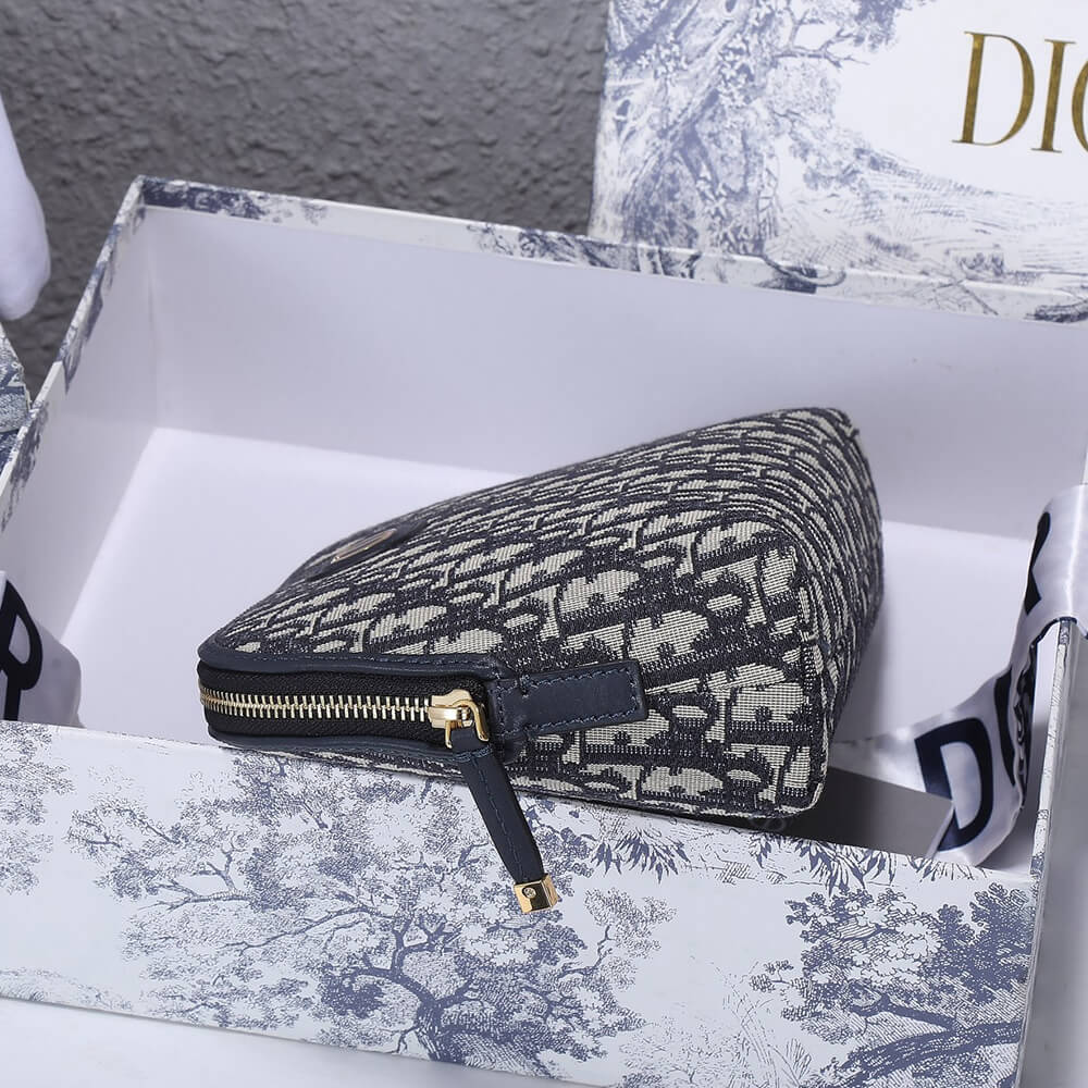 30 MONTAIGNE BEAUTY POUCH - Top Club