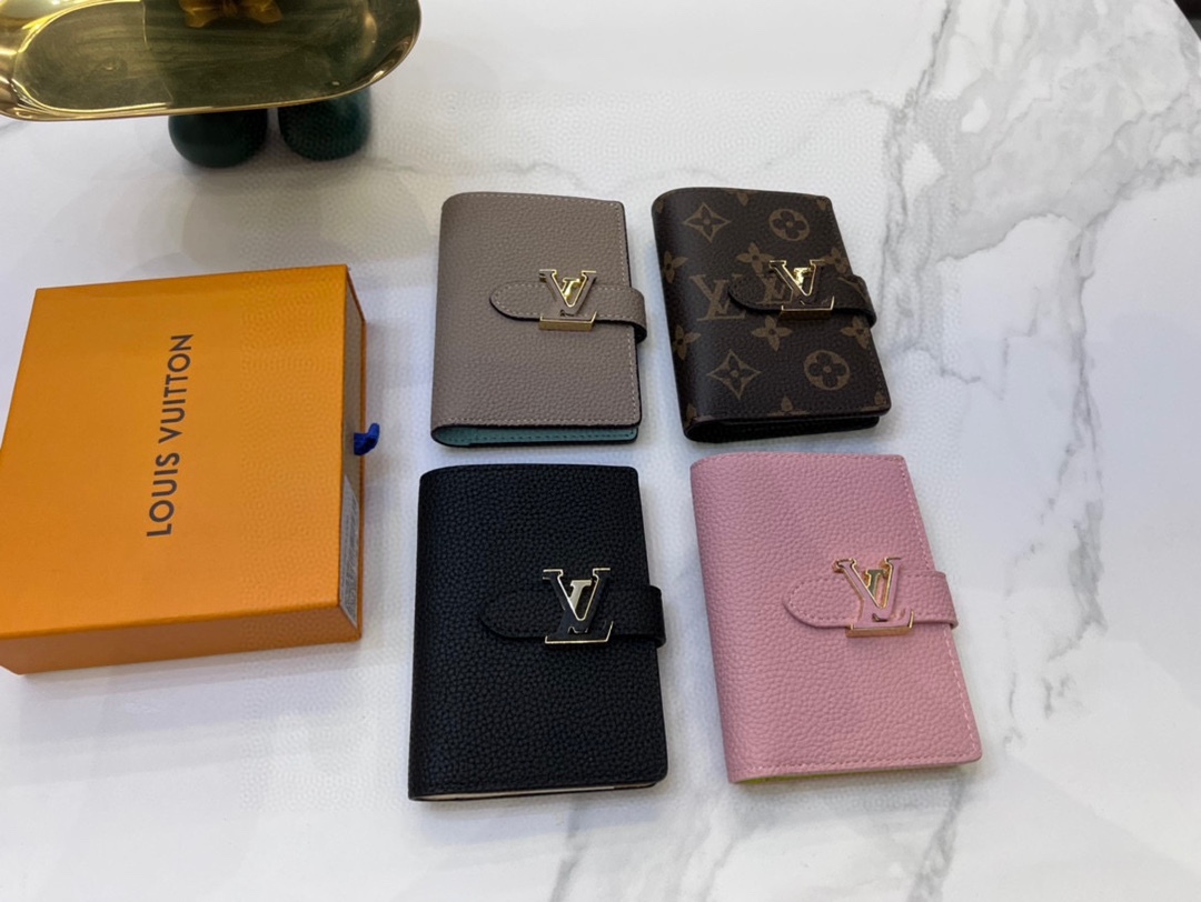 Louis Vertical CP Taurillon leather wallet size : 9*12*10 cm - Top Club