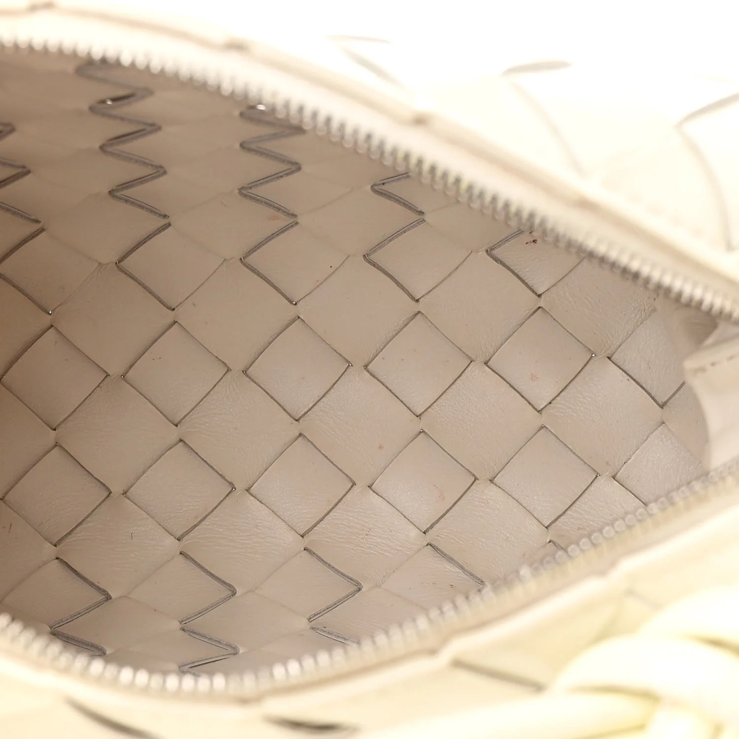Patent Nappa Intrecciato Mini Loop Camera Bag White - Top Club