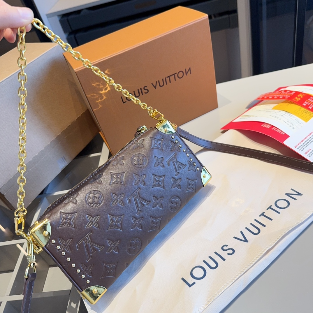Louis new arrival slim trunk bag size:23*11*5 cm - Top Club