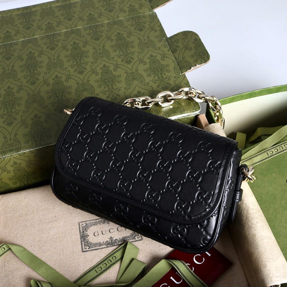 GG Emblem small shoulder bag - Top Club