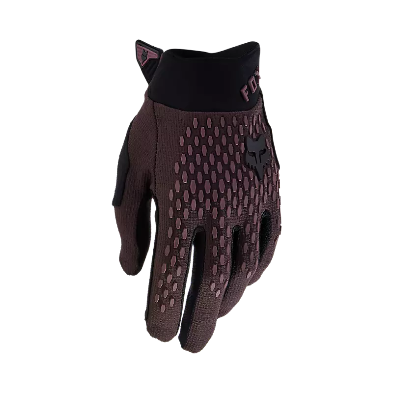 Women protect gloves