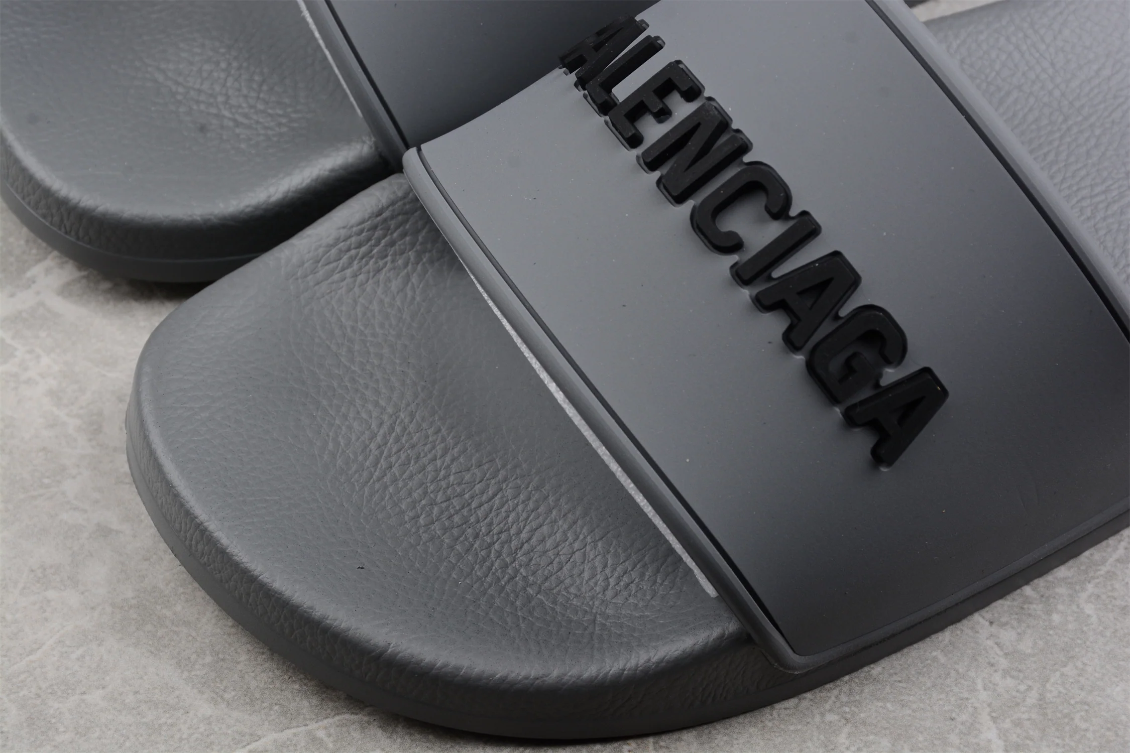 Balenciaga Pool Slide Grey/Black - Sneaker Replica Workshop