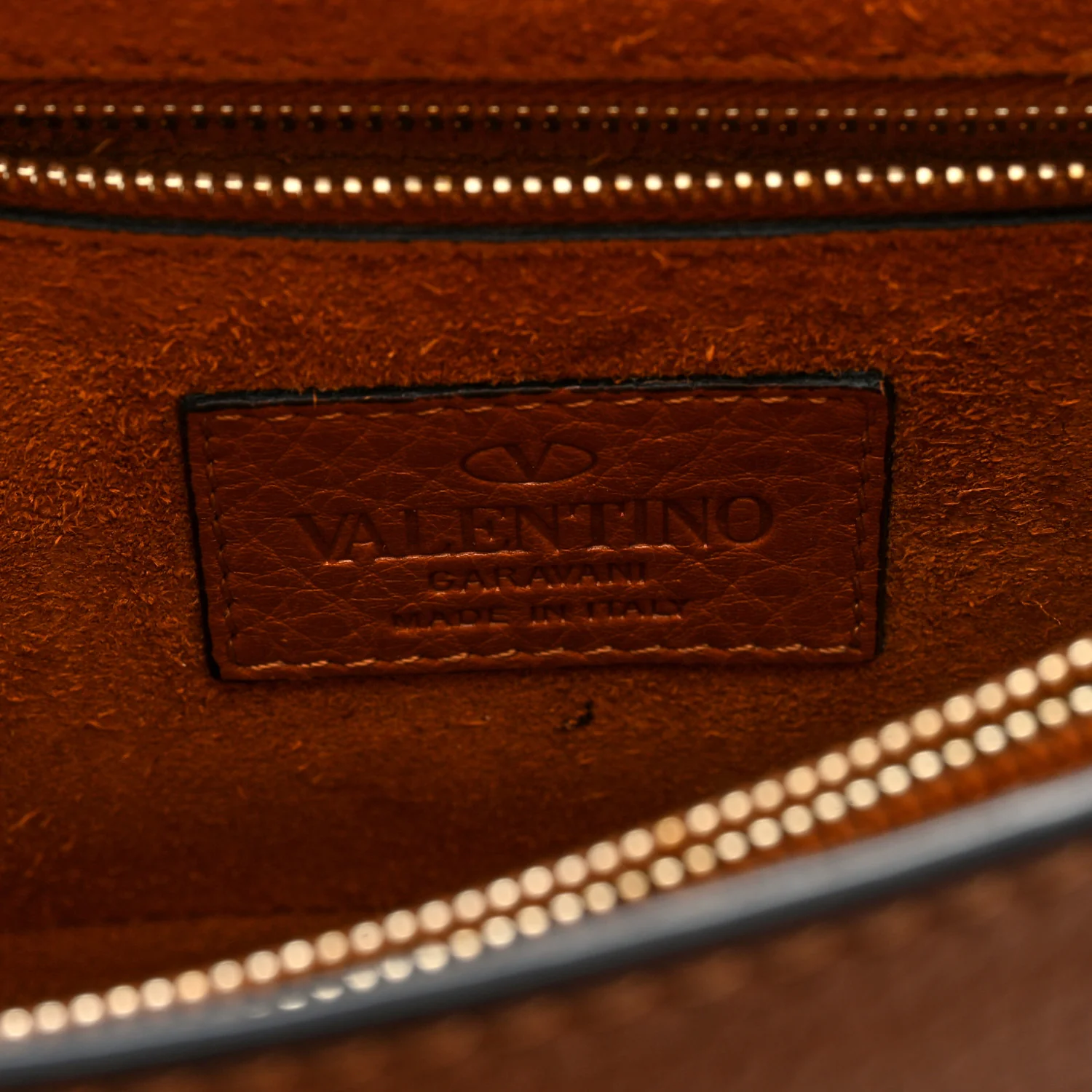 Pebbled Calfskin Rockstud Flip Lock Top Handle Bag Cognac - Top Club
