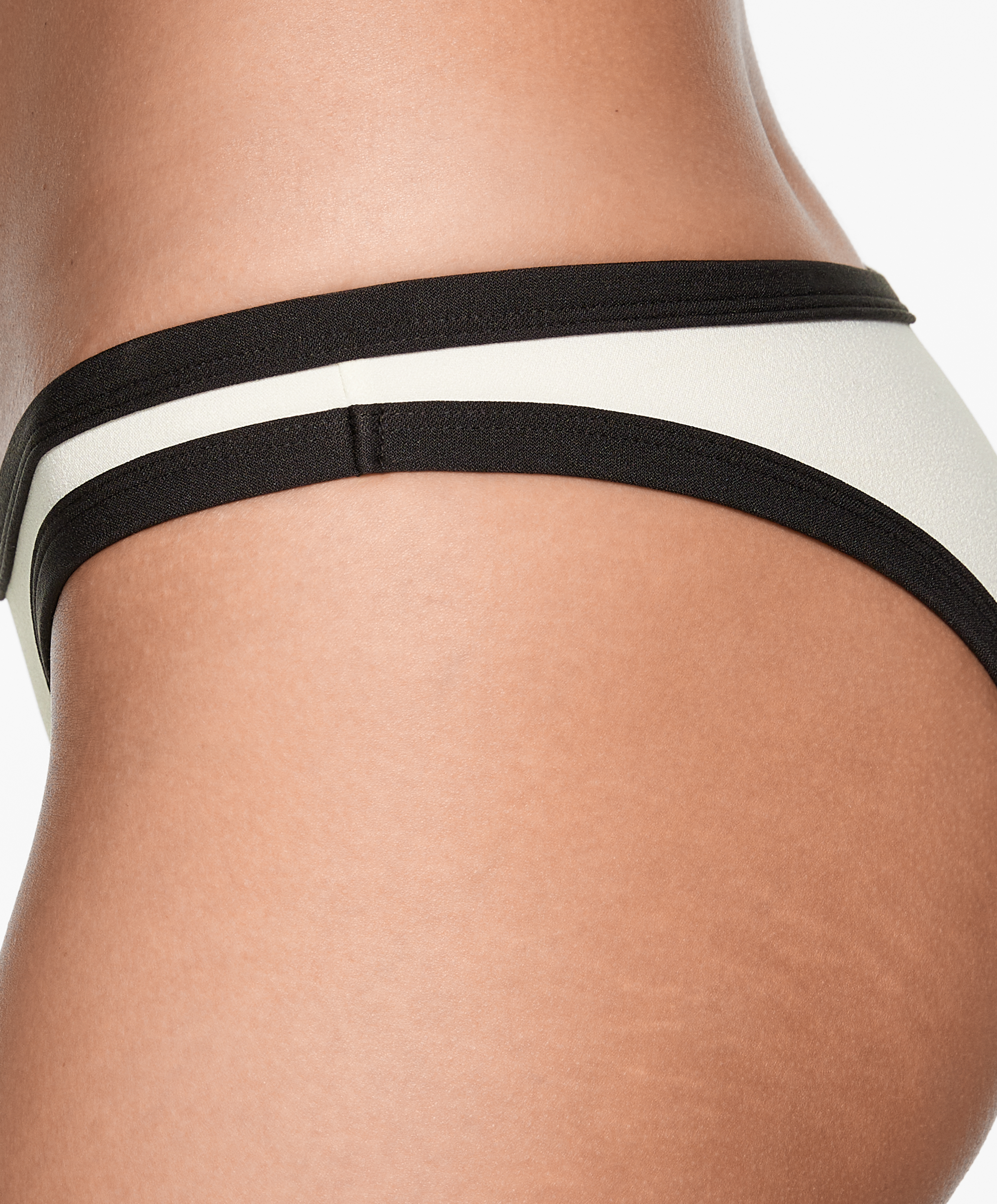 OYSHO Contrast trim medium-coverage bikini briefs