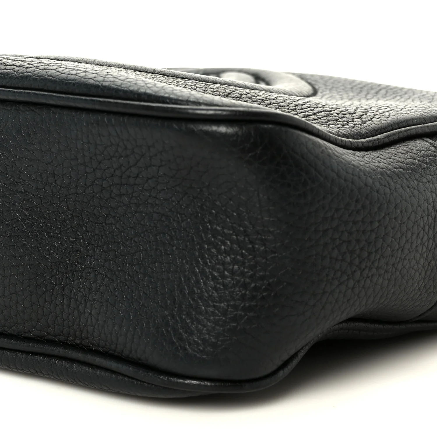 Pebbled Calfskin Small Soho Disco Bag Black - Top Club