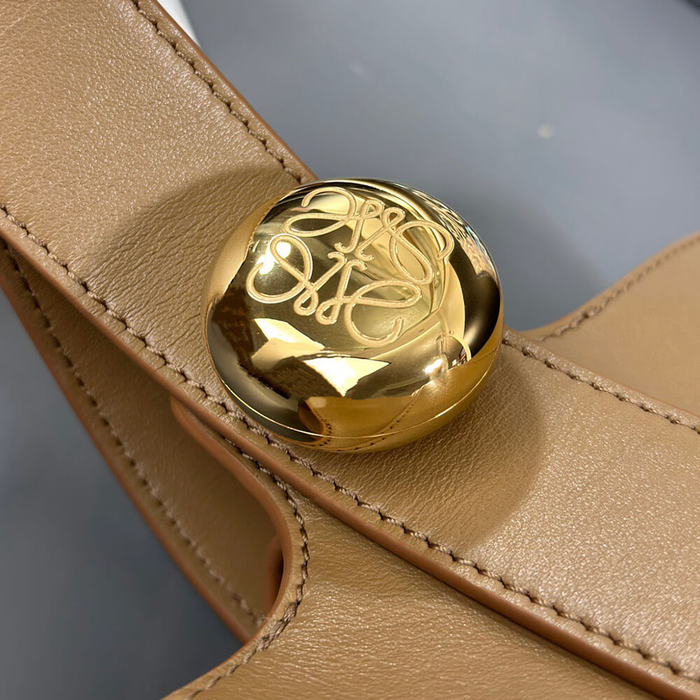 LOEWE Mini Pebble bucket in smooth calfskin(high-end grade) - Top Club