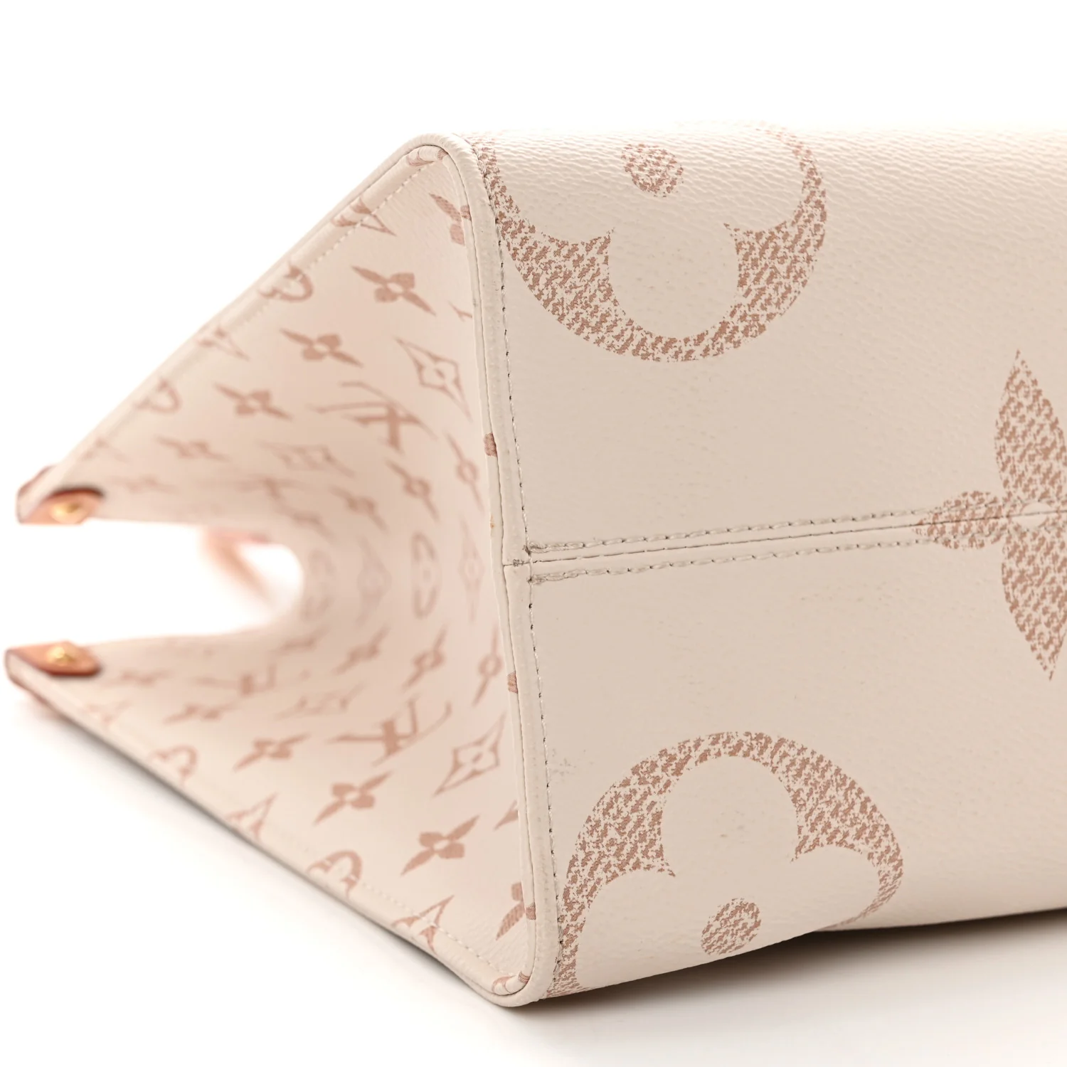 Monogram Dune Giant Onthego MM - Top Club