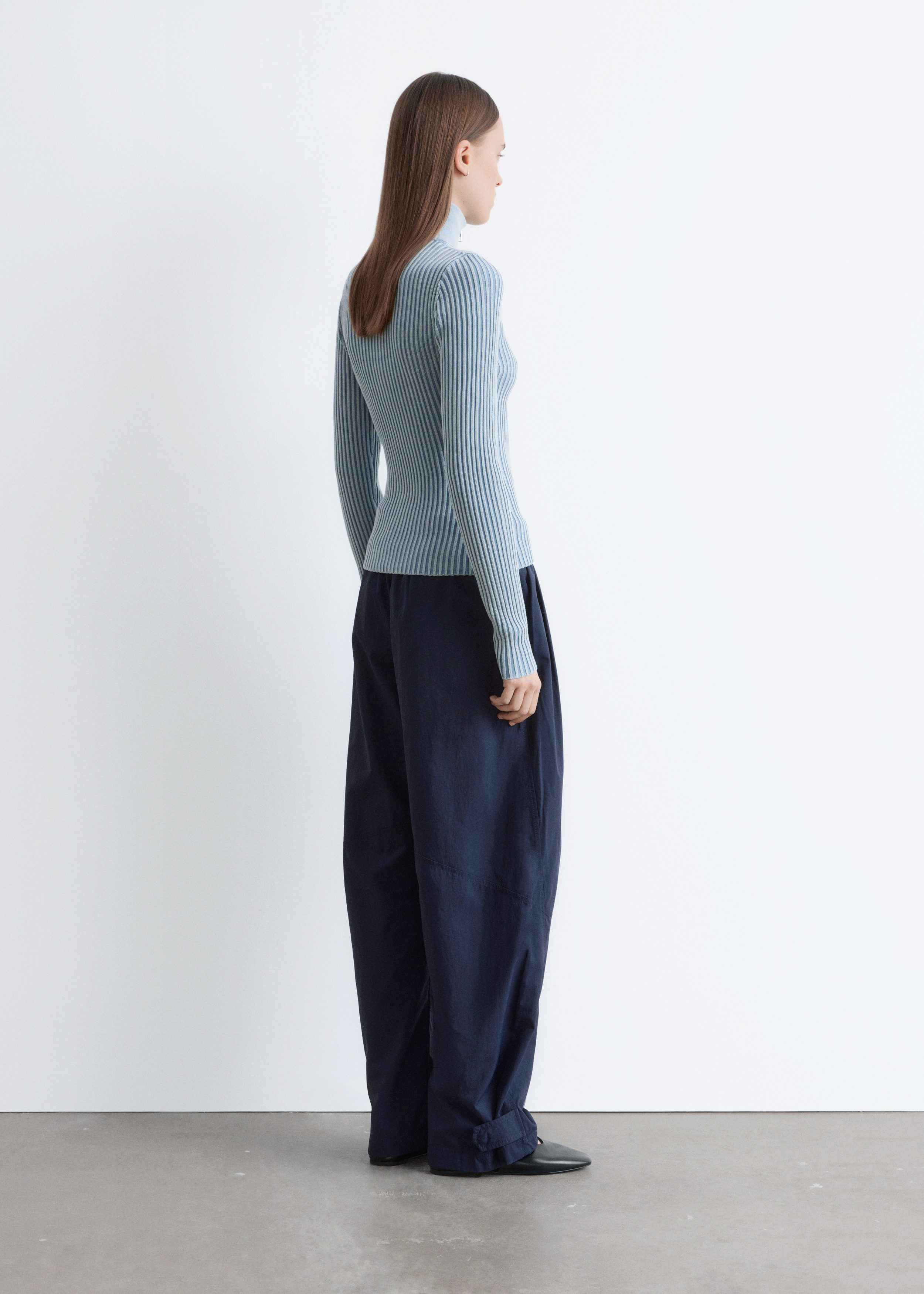 & Other Stories UTILITY BARREL-LEG TROUSERS
