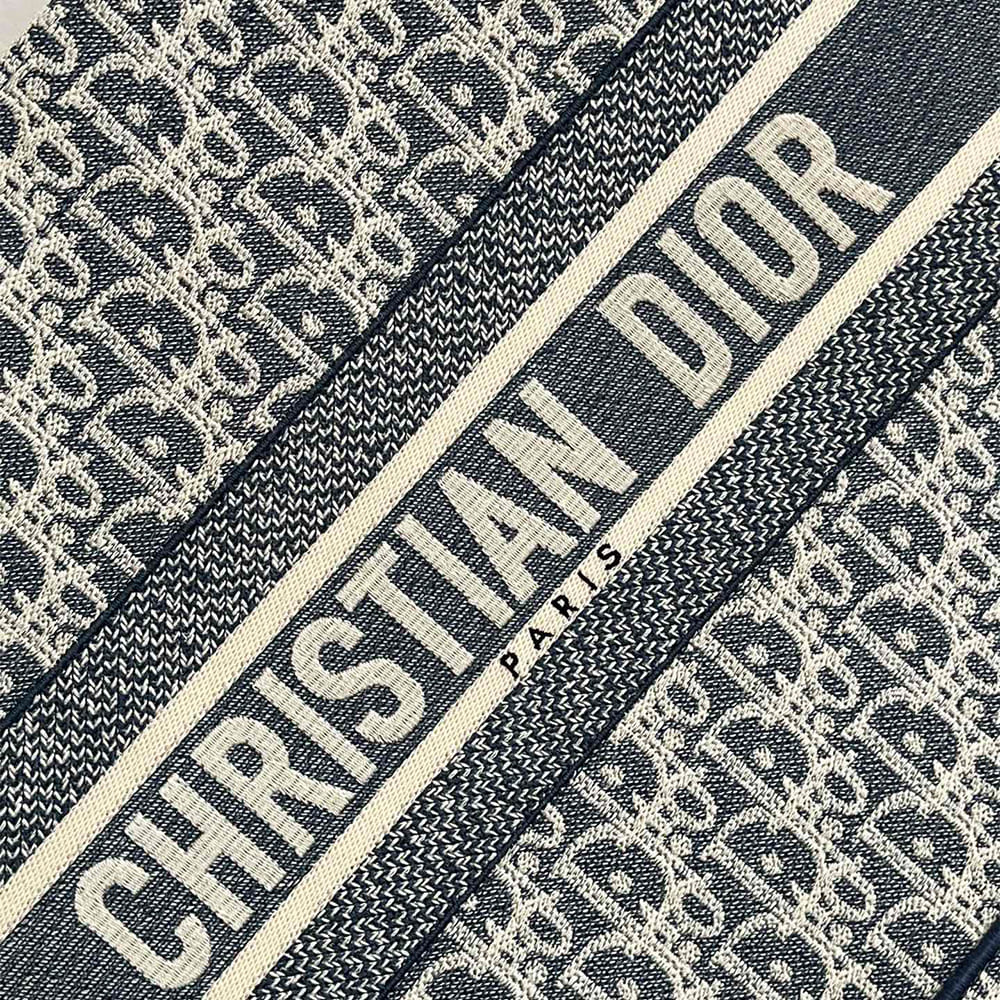 Dior Medium Dior Book Tote - Top Club