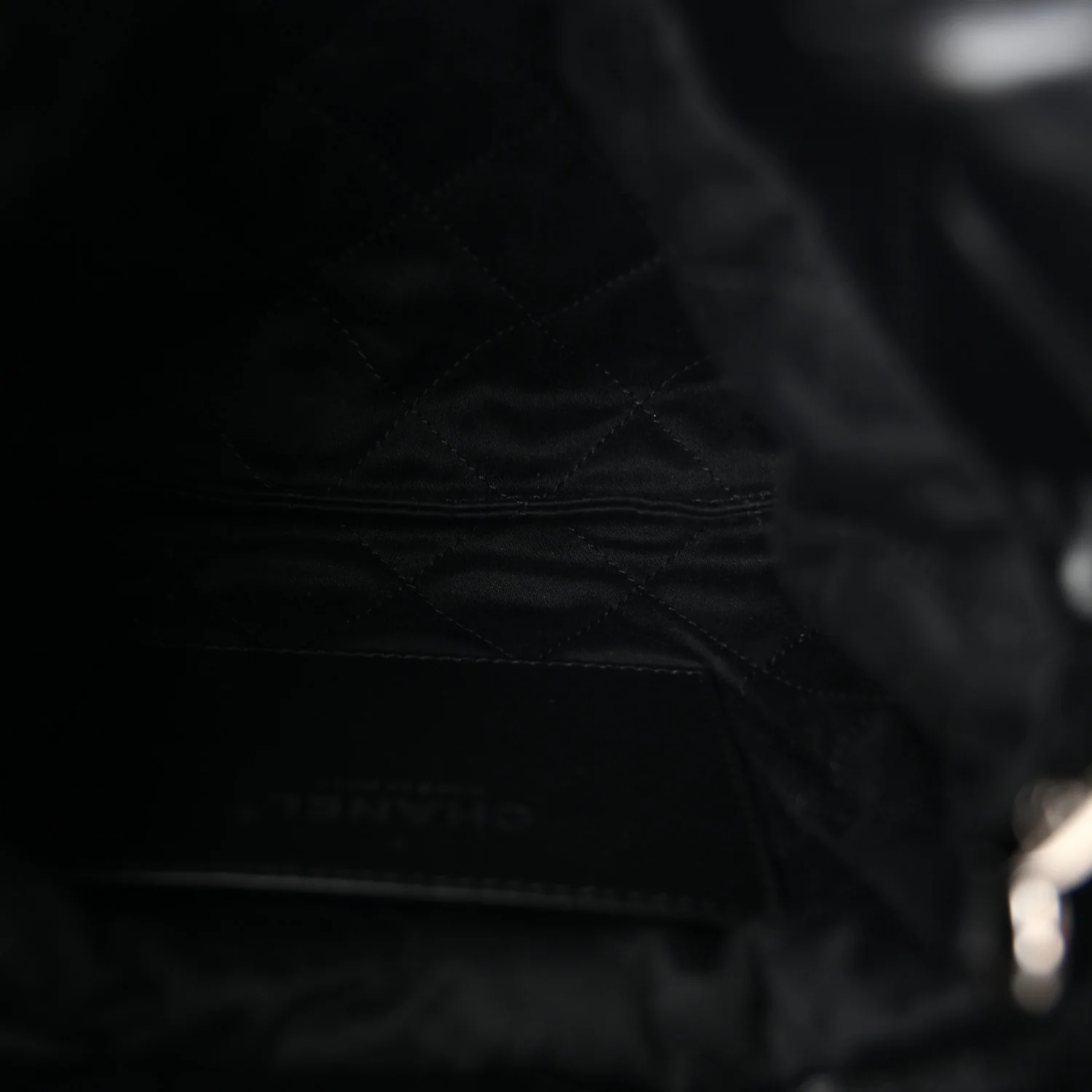 Shiny Calfskin Quilted Mini Chanel 22 So Black - Top Club