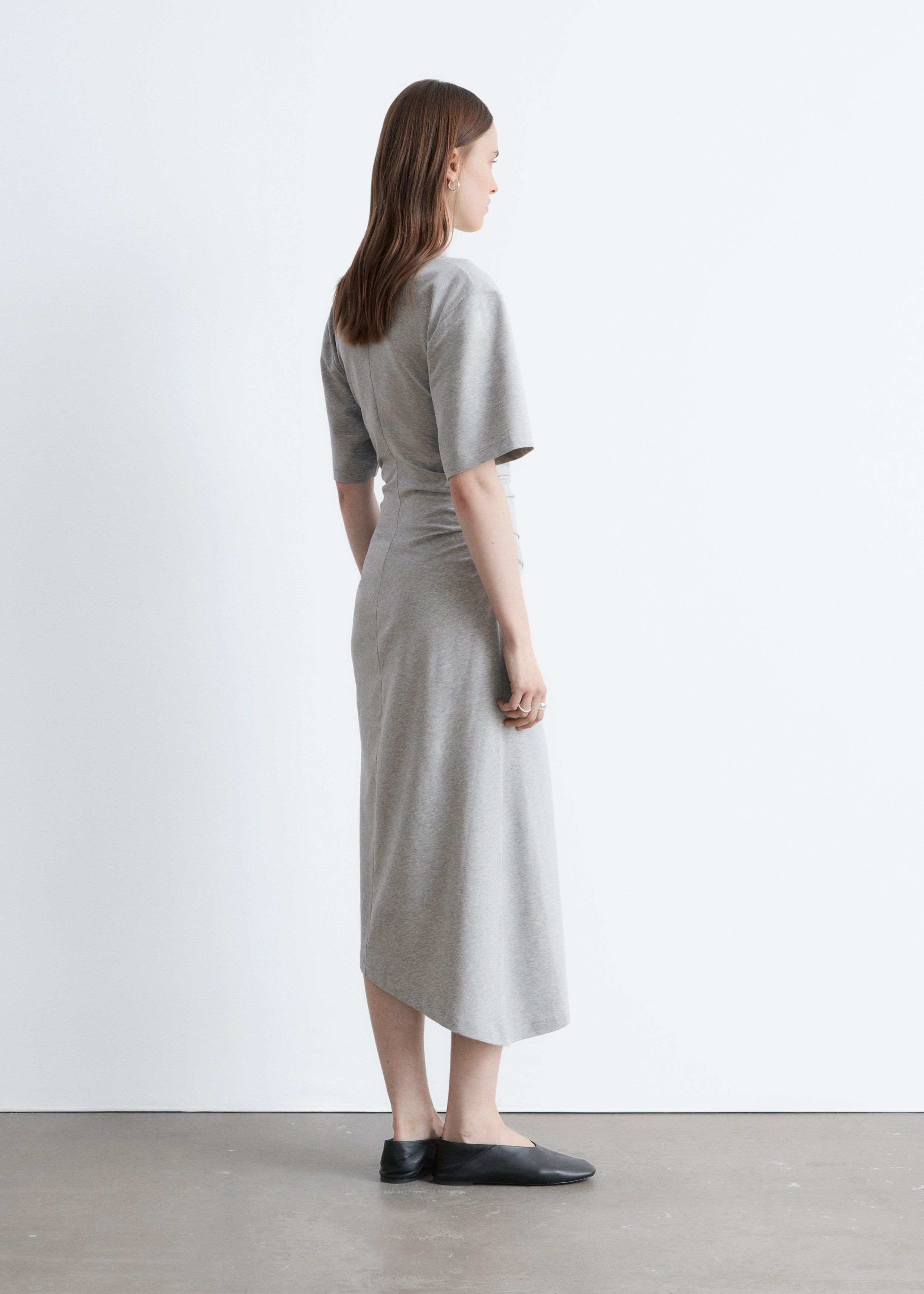 & Other Stories ASYMMETRIC MIDI T-SHIRT DRESS