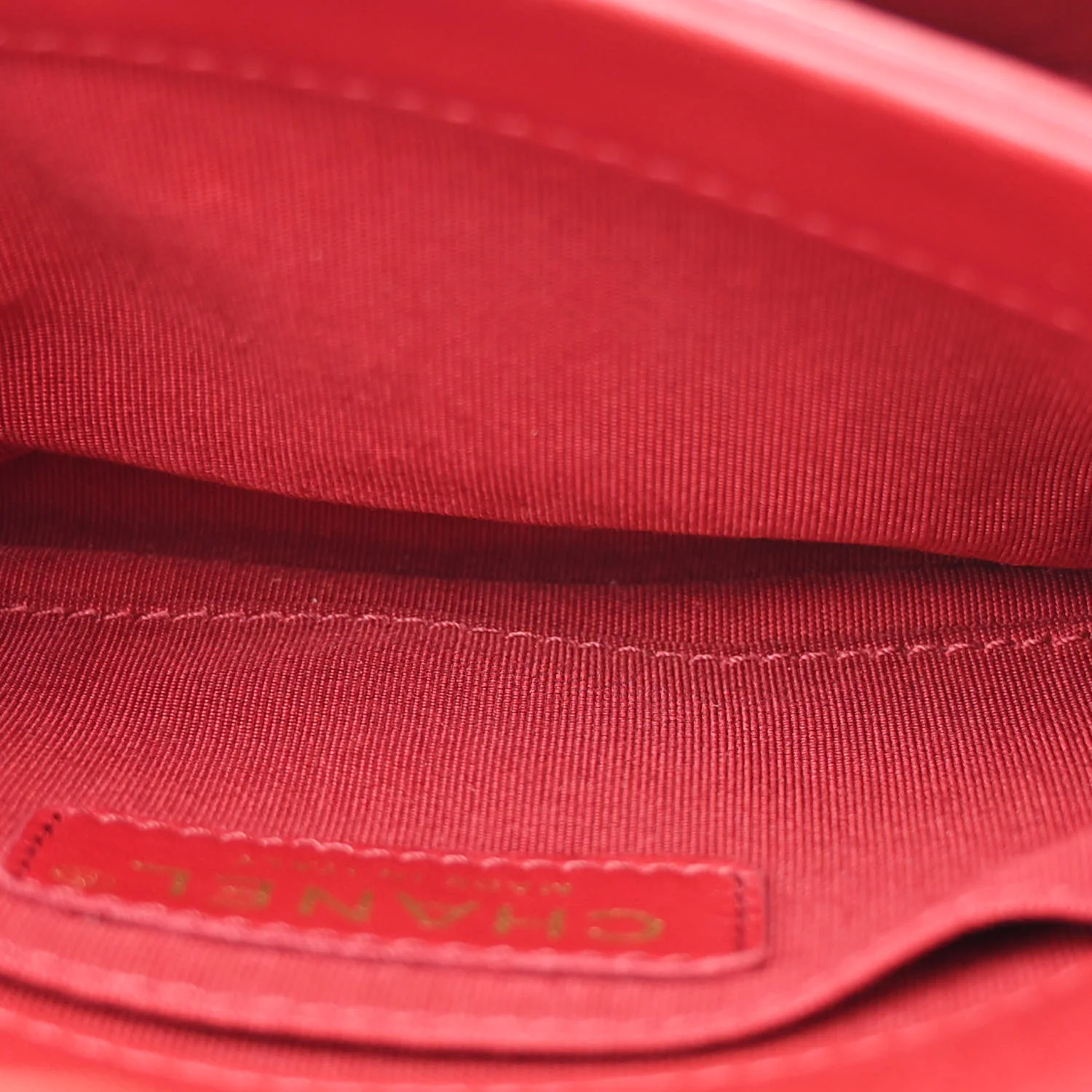 Lambskin Quilted CC Unchained Crossbody Red - Top Club