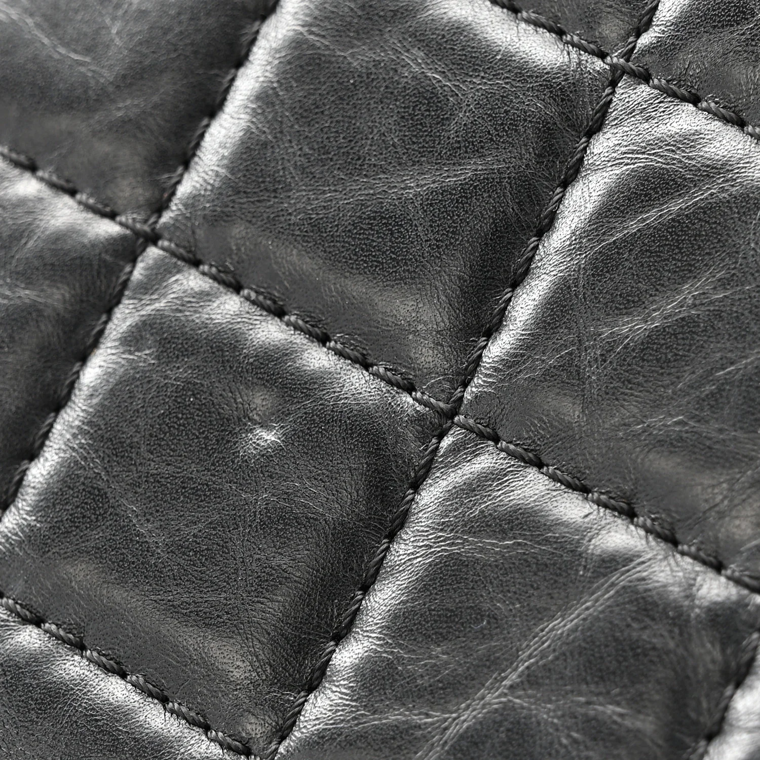 Aged Calfskin Quilted 2.55 Reissue 226 Flap Black - Top Club