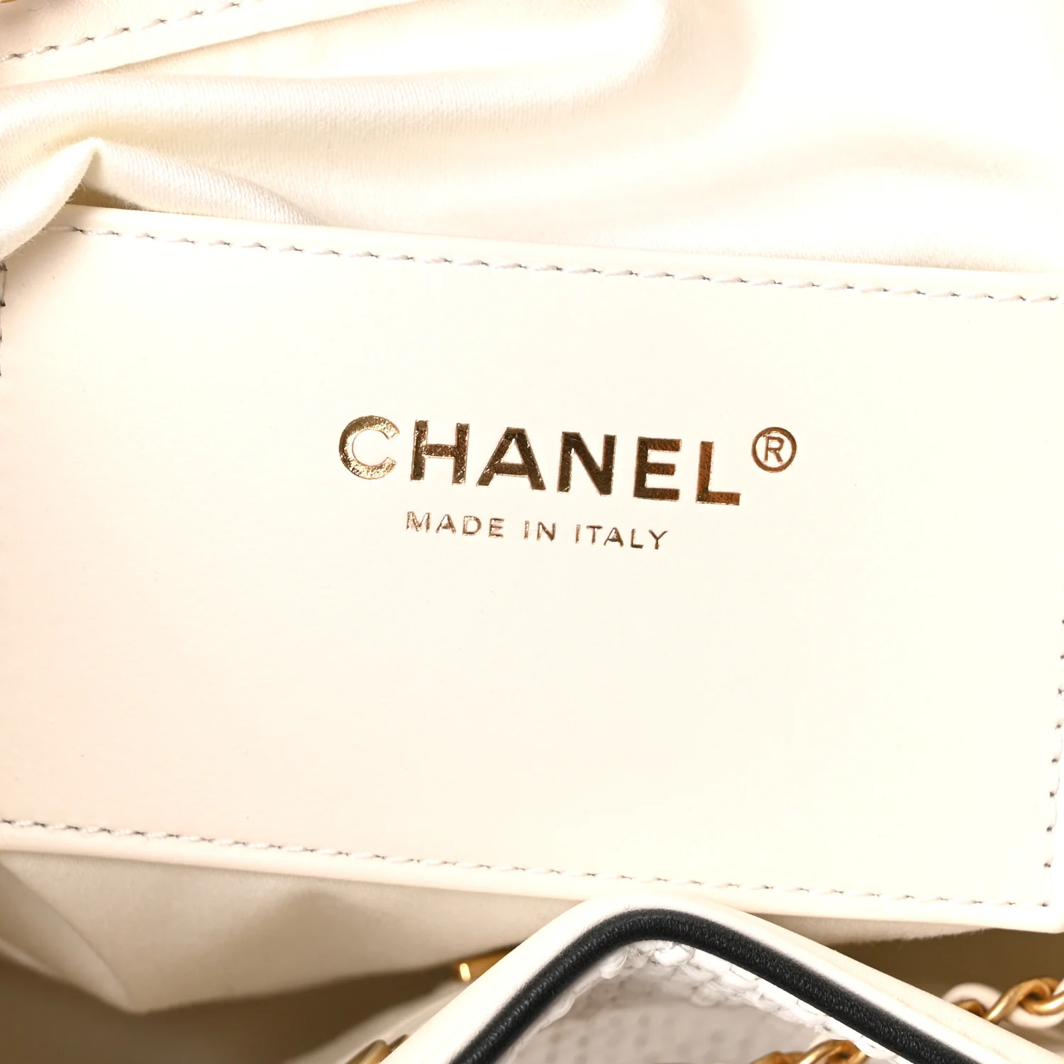 Braided Raffia Calfskin Quilted Small Chanel 25 Handbag White Black - Top Club