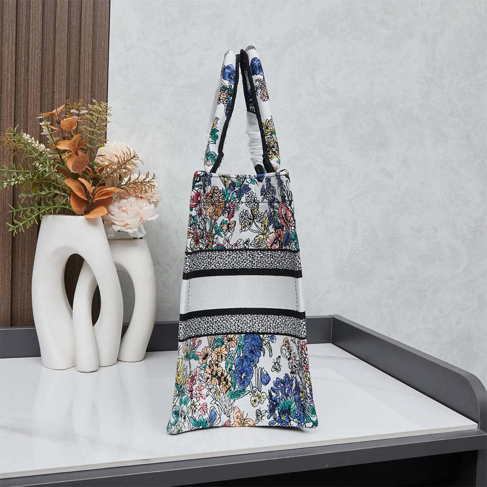 Dior Lucky Medium Dior Book Tote - Top Club