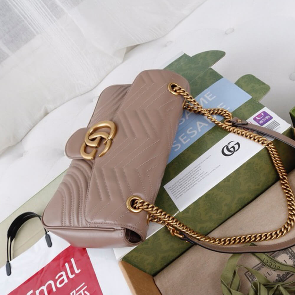 GG Marmont medium matelasse shoulder bag - Top Club