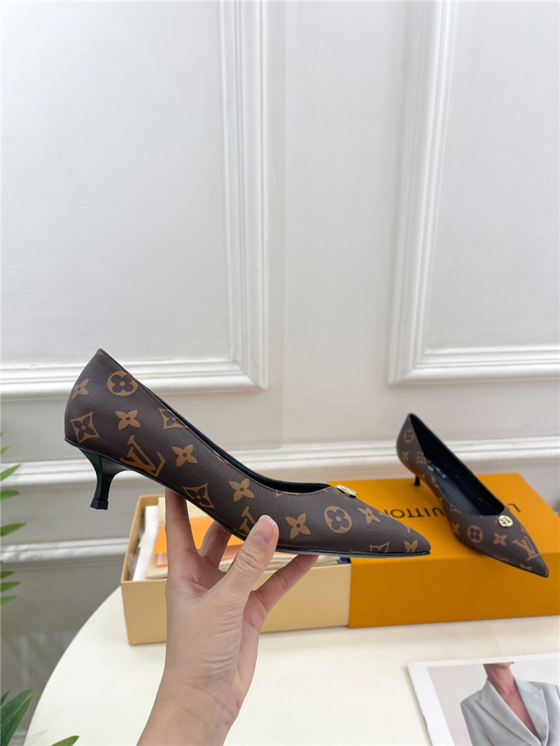 louis vuitton LV new metal buckle pointed toe shoes - Sneaker Replica Workshop