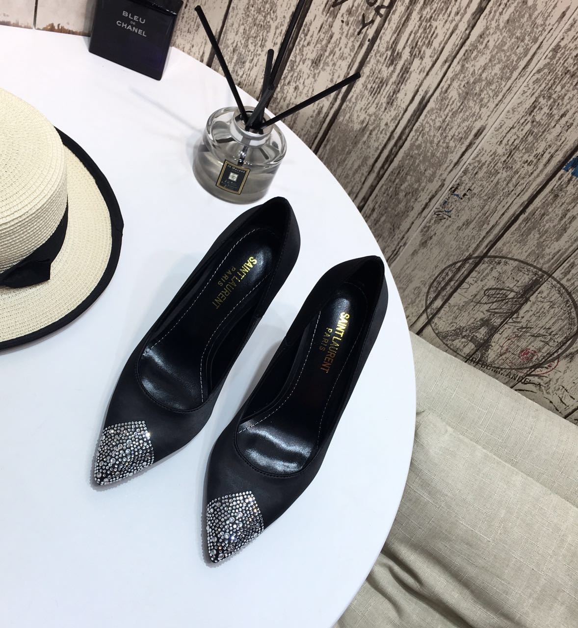 YSL Diamond SLINGBACK PUMPS IN PATENT LEATHER - Sneaker Replica Workshop