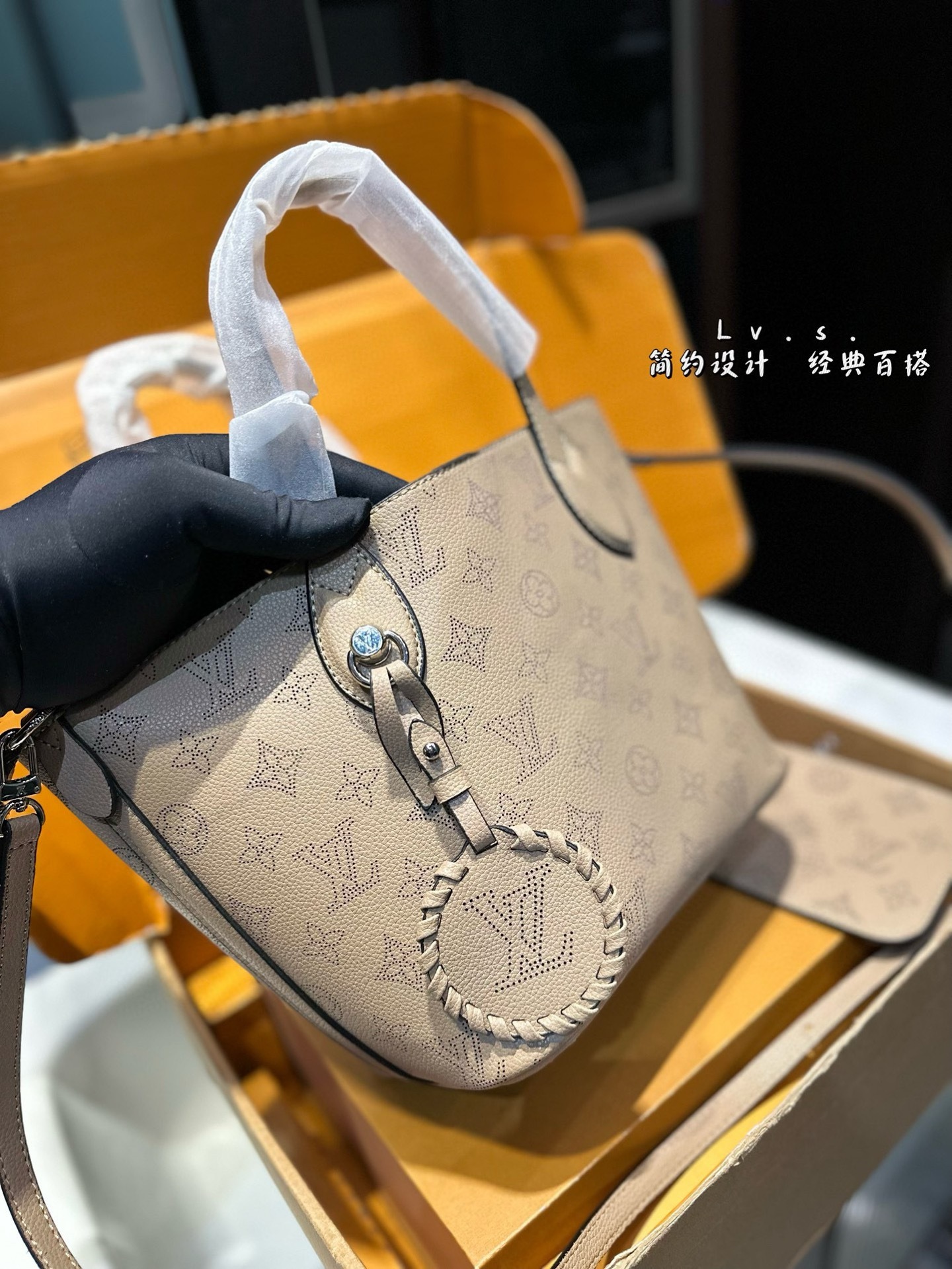 louis new arrival tote bucket bag size:21 * 20cm - Top Club