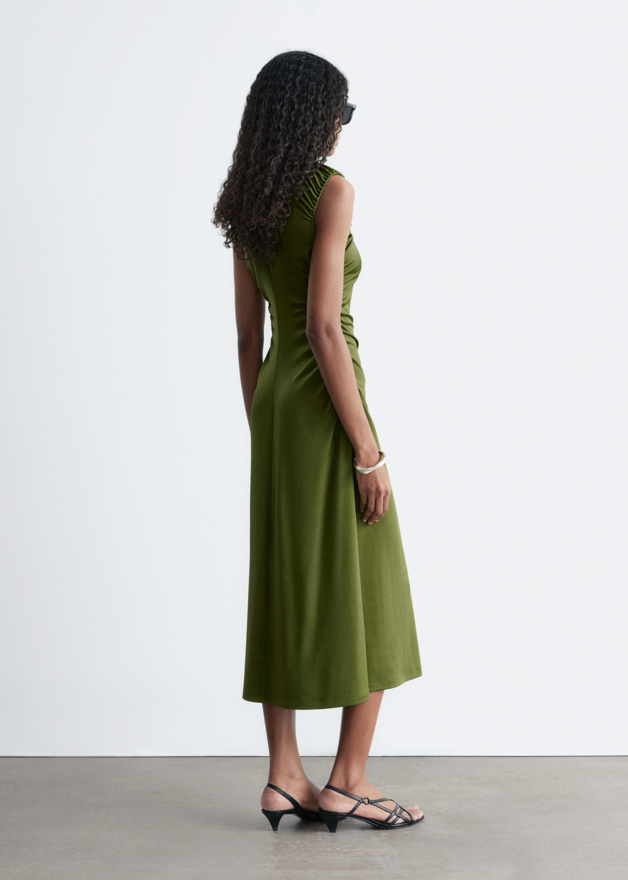 & Other Stories RUCHED KEYHOLE-NECK MIDI DRESS
