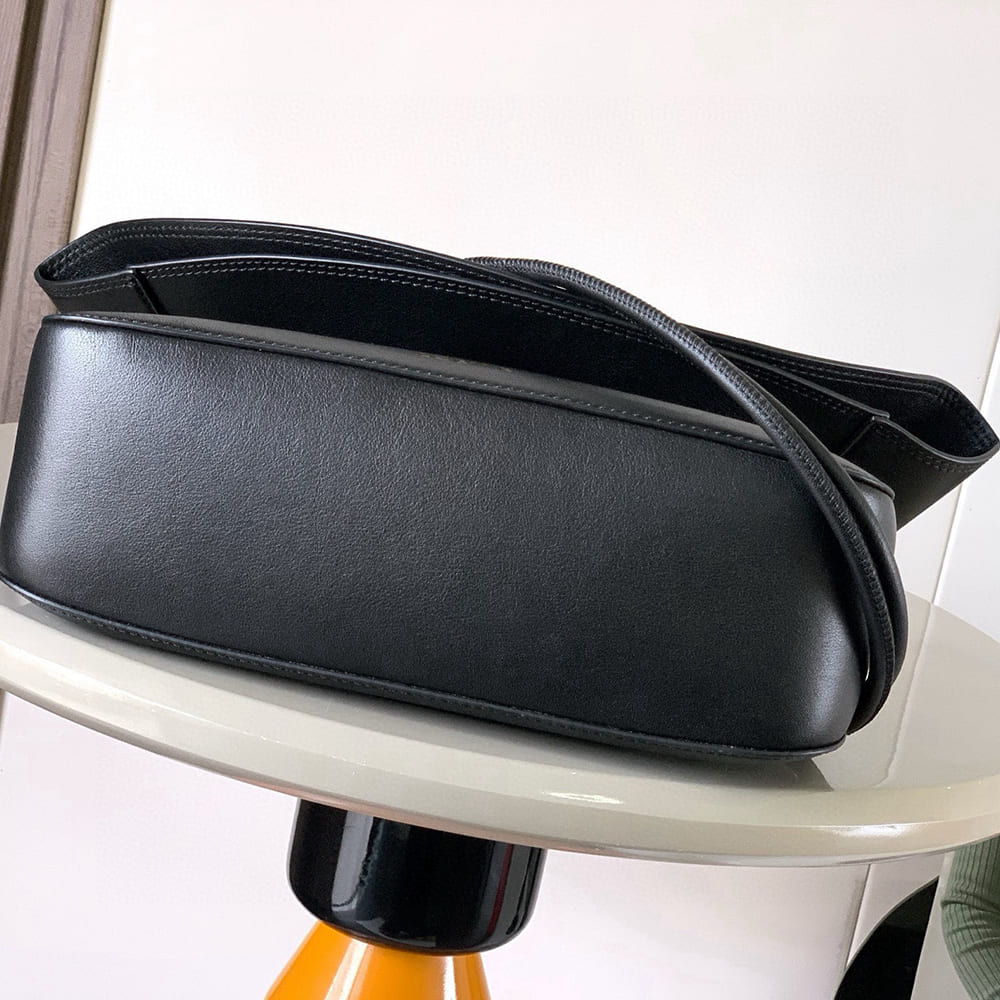 Loewe Medium Ola bag in smooth calfskin(HIGH-END GRADE) - Top Club
