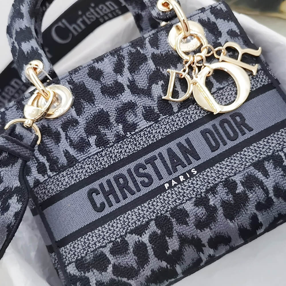 DIOR MEDIUM LADY D-LITE BAG - Top Club