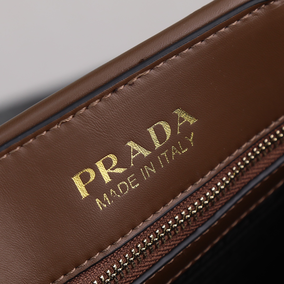 PP big size leather Symbole bag with topstitching - Top Club