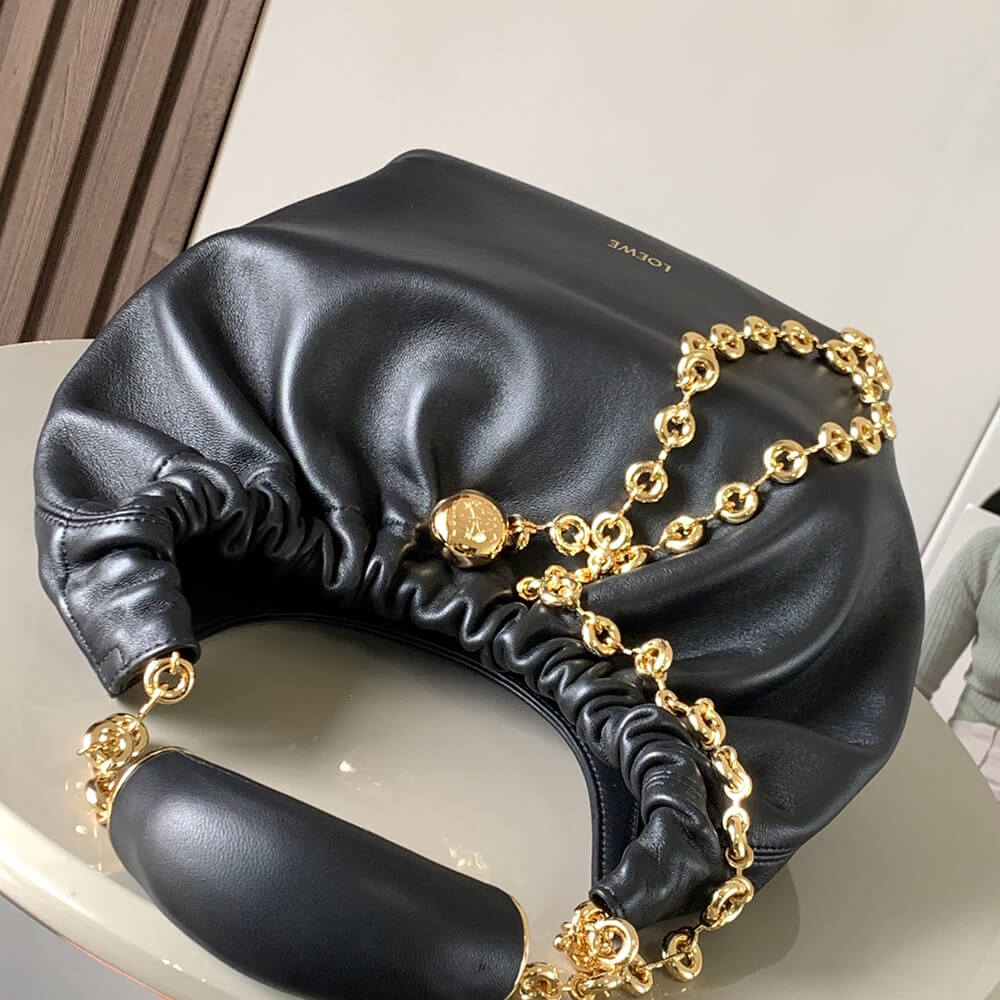 Loewe Small Squeeze bag in nappa lambskin - Top Club