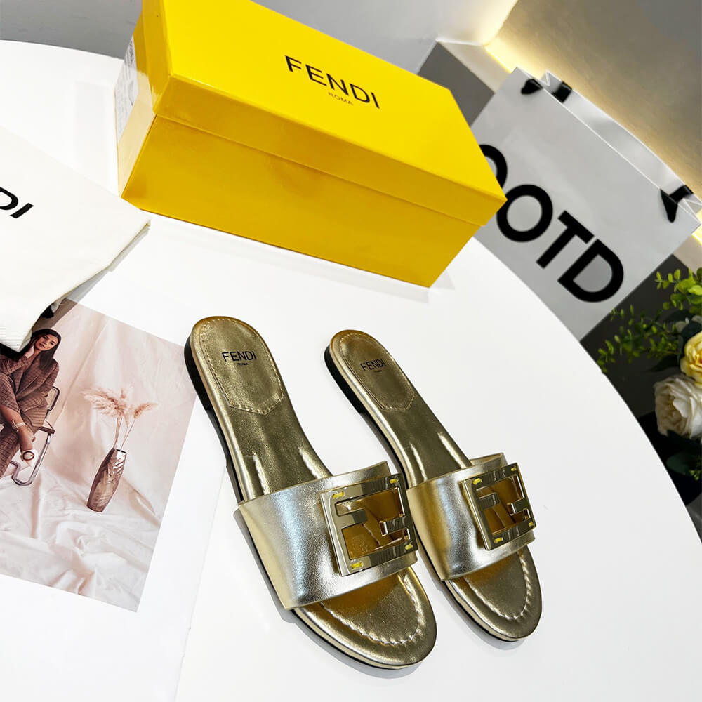 Fendi Baguette Slides - Top Club