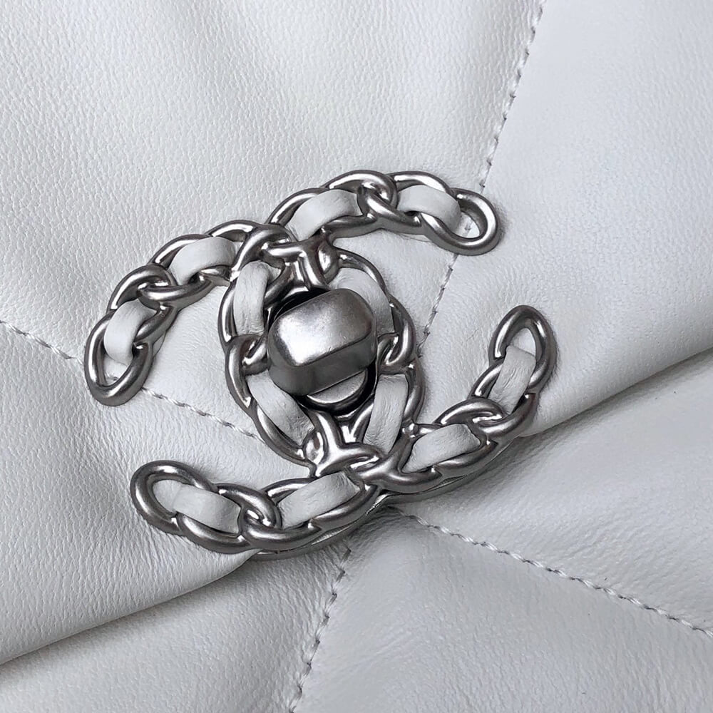 CHANEL 19 Handbag - Top Club