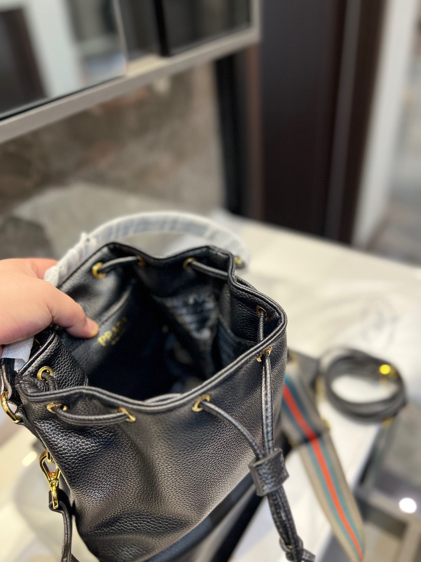 Pra new arrival bucket bag size : 25 * 21 cm - Top Club