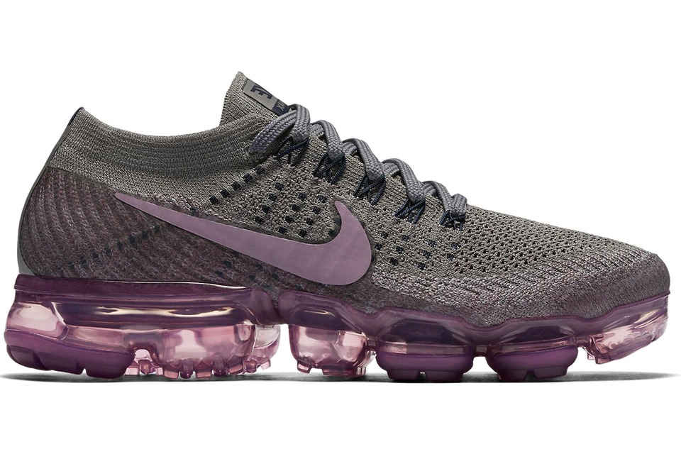 Wmns Air VaporMax  Tea Berry  899472-400 - Sneaker Replica Workshop