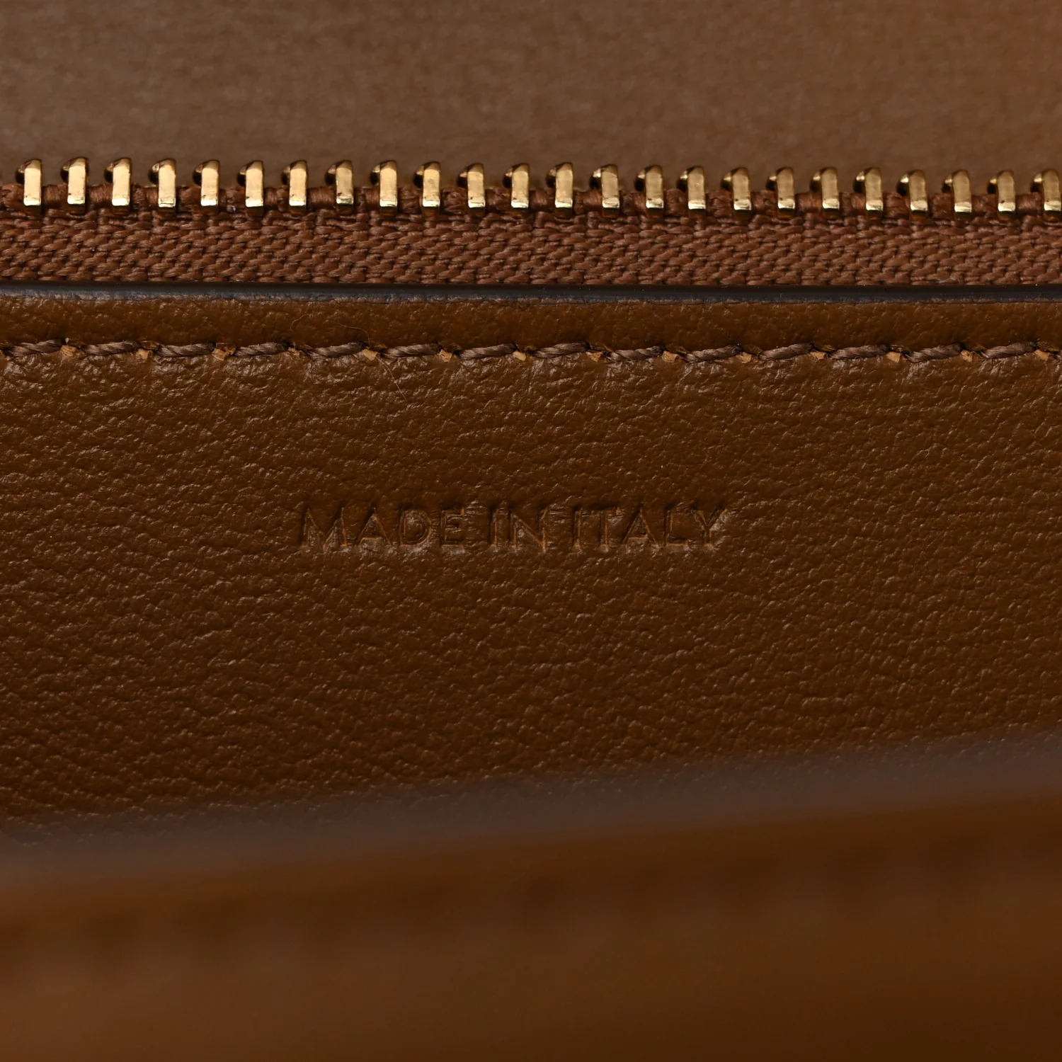 Box Calfskin Medium Classic Box Flap Bag Camel - Top Club