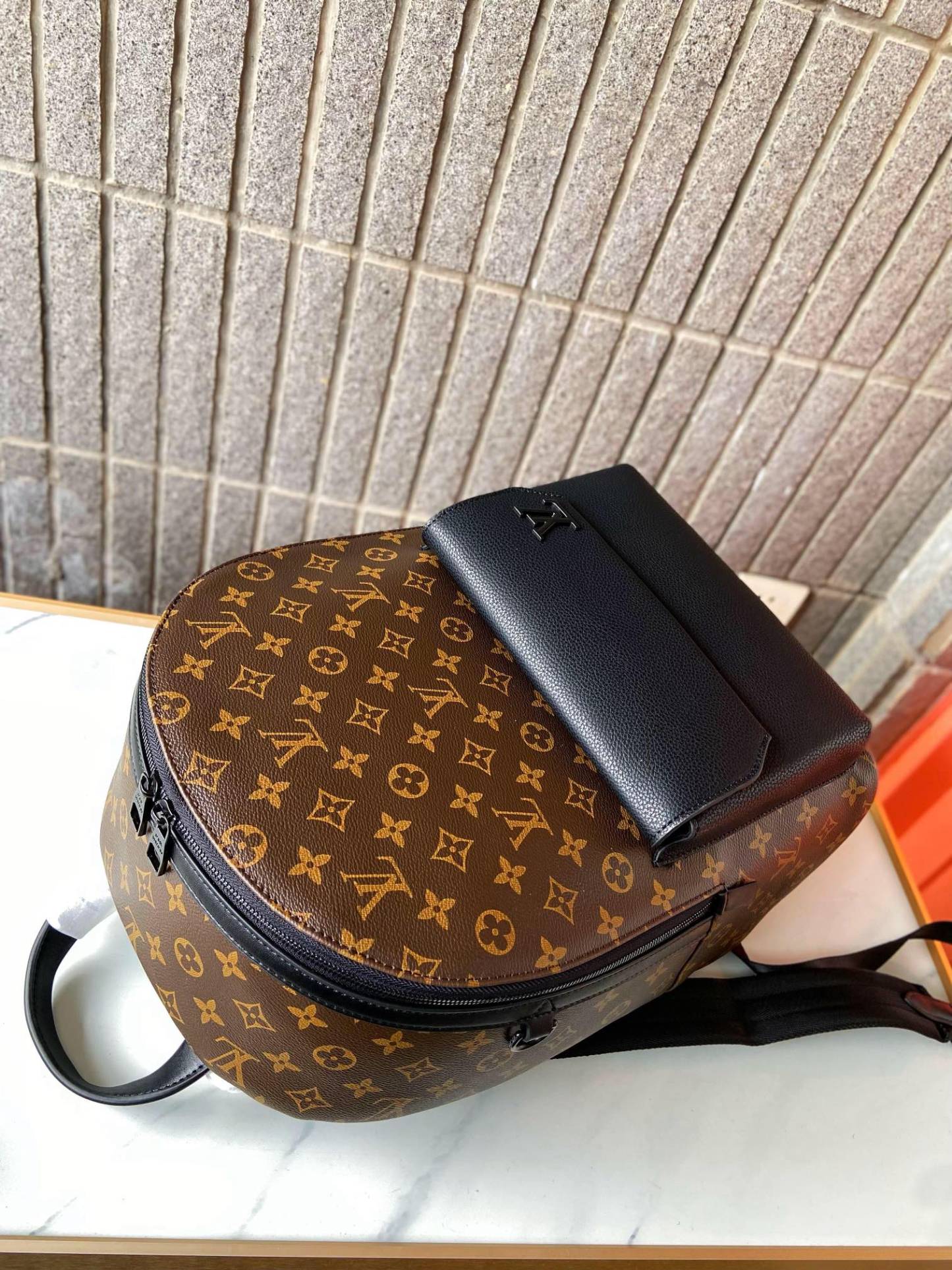 Louis new arrival ????Aerogram backpack bag size : 43 x 30 x 14 cm - Top Club