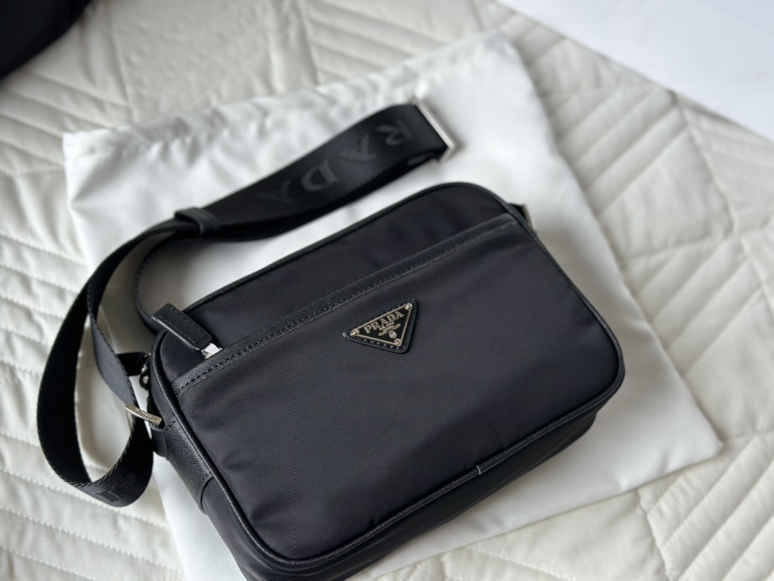 Pra new arrival men and women bag size : 24*15cm - Top Club