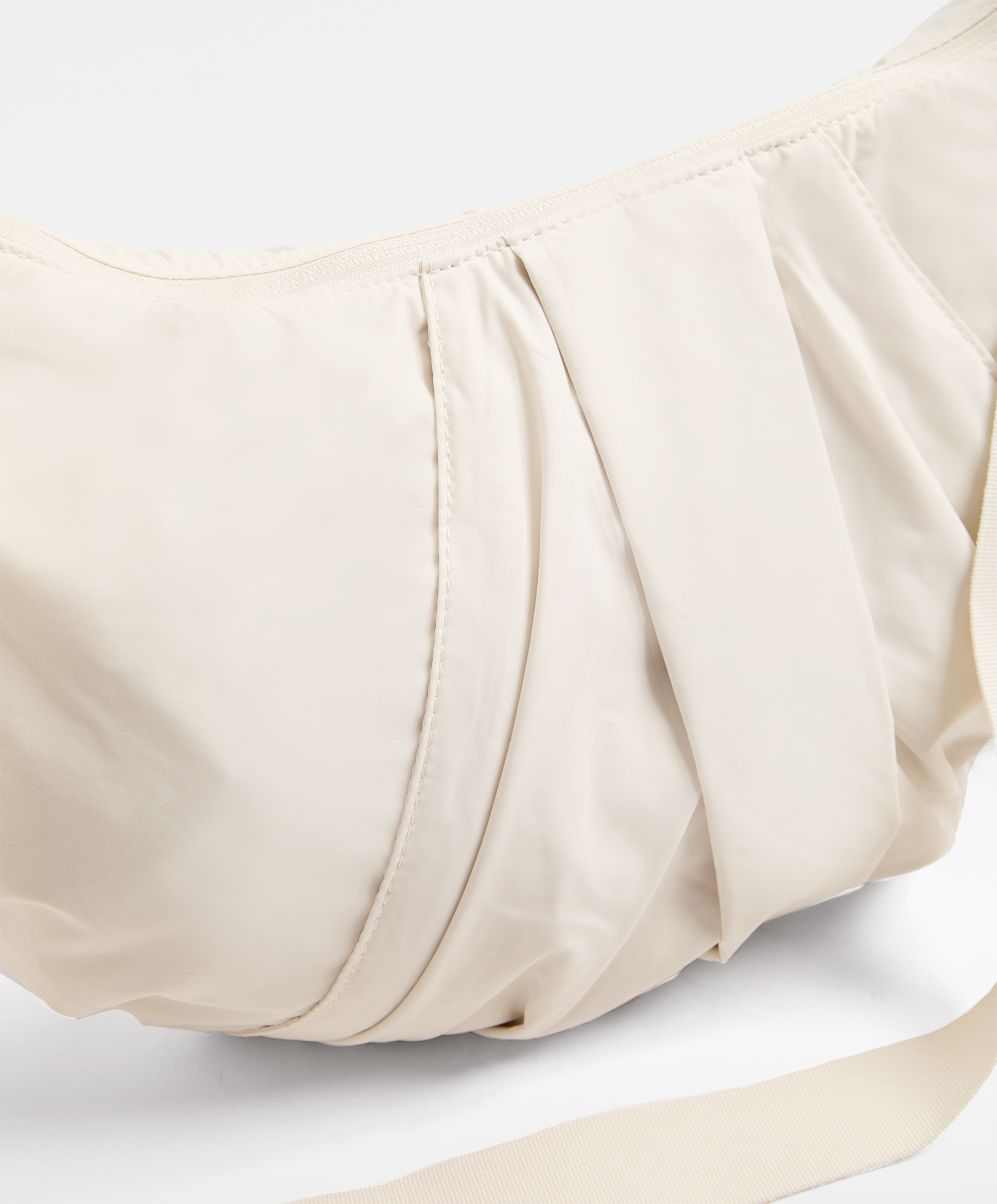 OYSHO Oval messenger bag