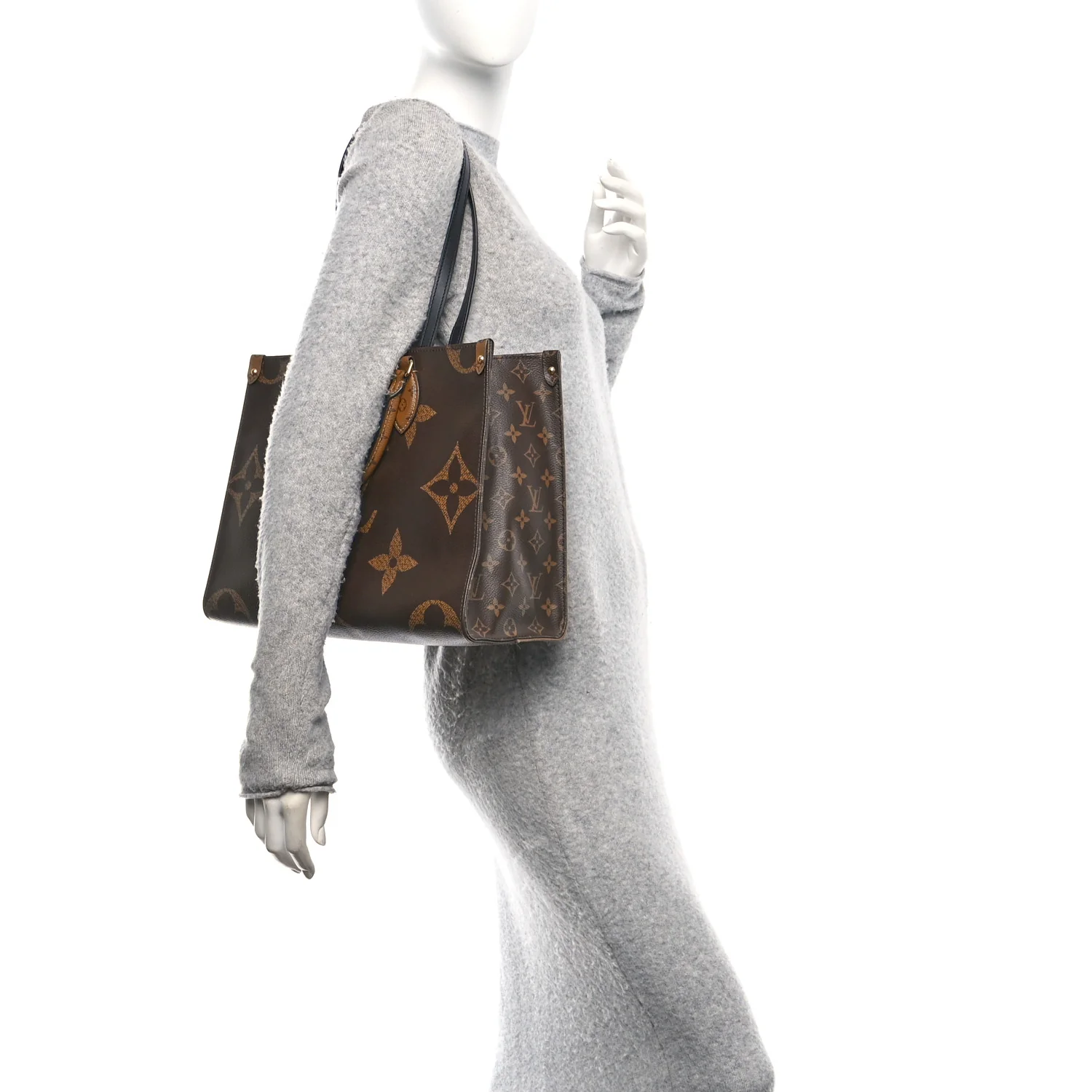 Reverse Monogram Giant Onthego MM - Top Club